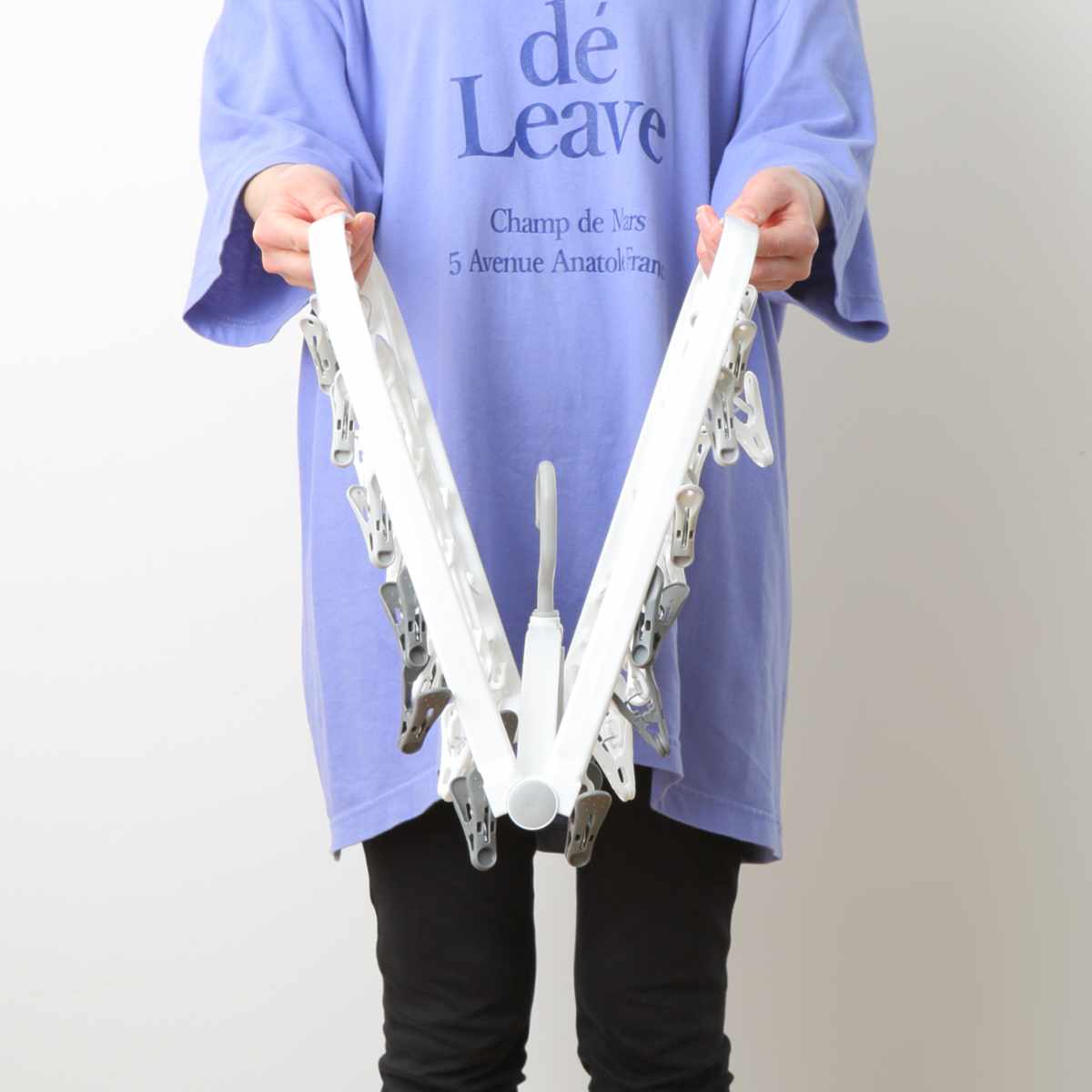 洗濯ハンガー THE HANGERS 44ピンチ ( 洗濯 ハンガー フック ピンチ 洗濯ばさみ 大容量 ピンチハンガー 洗濯バサミ 44 角ハンガー 物干しハンガー ドア掛 )