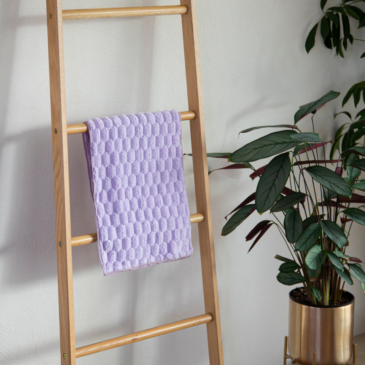 バスタオル カラリポコ ( タオル マイクロファイバー 湯上りタオル 吸水 速乾 やわらか 無地 デイリータオル 浴用タオル 60×120cm タオルケット ふんわり 日常使い 新生活 おしゃれ ギフト ) 【パープル】 パープル