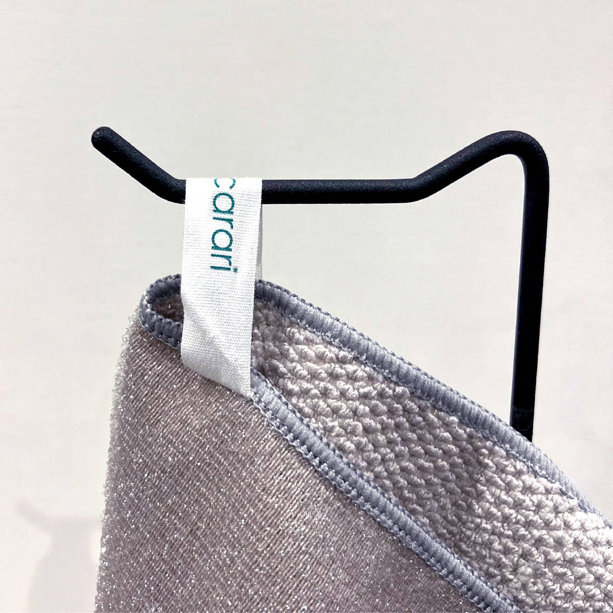 キッチンクロス carari カラリ ごしごし 2枚組 ( マイクロファイバー ふきん 布巾 クロス 雑巾 ぞうきん ダスター 掃除 2枚入り コンロ周り 頑固汚れ 水だけ 擦る 拭き取り シンプル そうじ よごれ 清掃グッズ そうじグッズ )