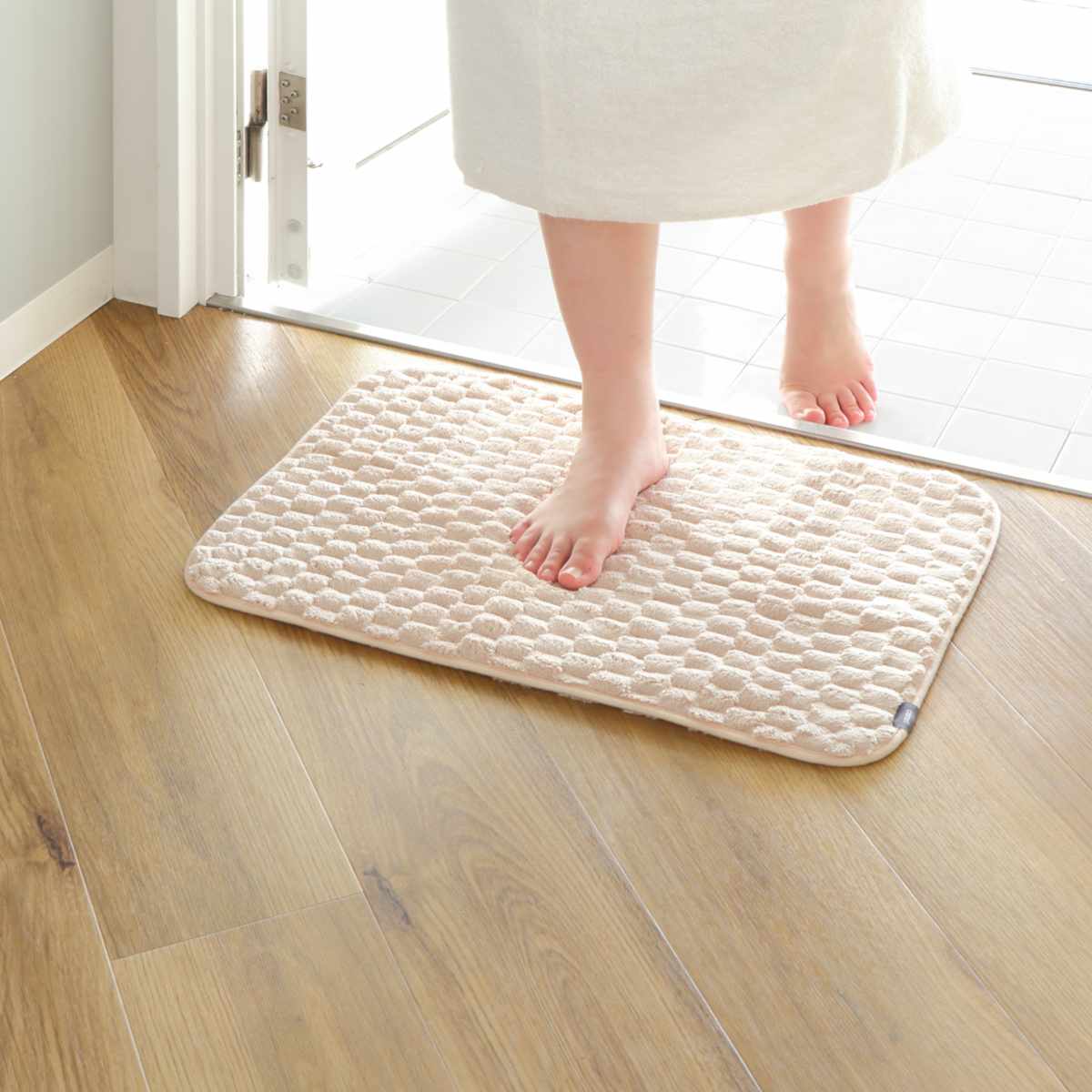 バスマット カラリポコ 40×60cm ( お風呂マット マット 足拭きマット 吸水 マイクロファイバー 両面 洗える 無地 シンプル 浴室マット 足元マット お風呂 玄関 40×60 洗濯可 おしゃれ くすみカラー ) 【ベージュ】 ベージュ