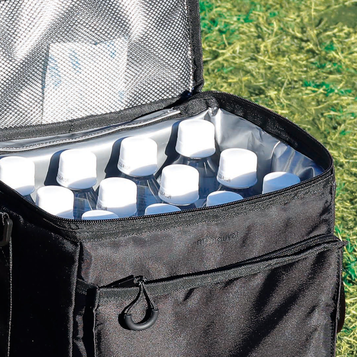 クーラーボックス 保冷ボックスバッグ maneuver クーラーバッグ ( ソフトクーラー ショルダーベルト付き バッグ ソフトタイプ コンパクト 保冷ランチバッグ ポケット付き ボックス ショルダーバッグ バック ) 【ベージュ】 ベージュ