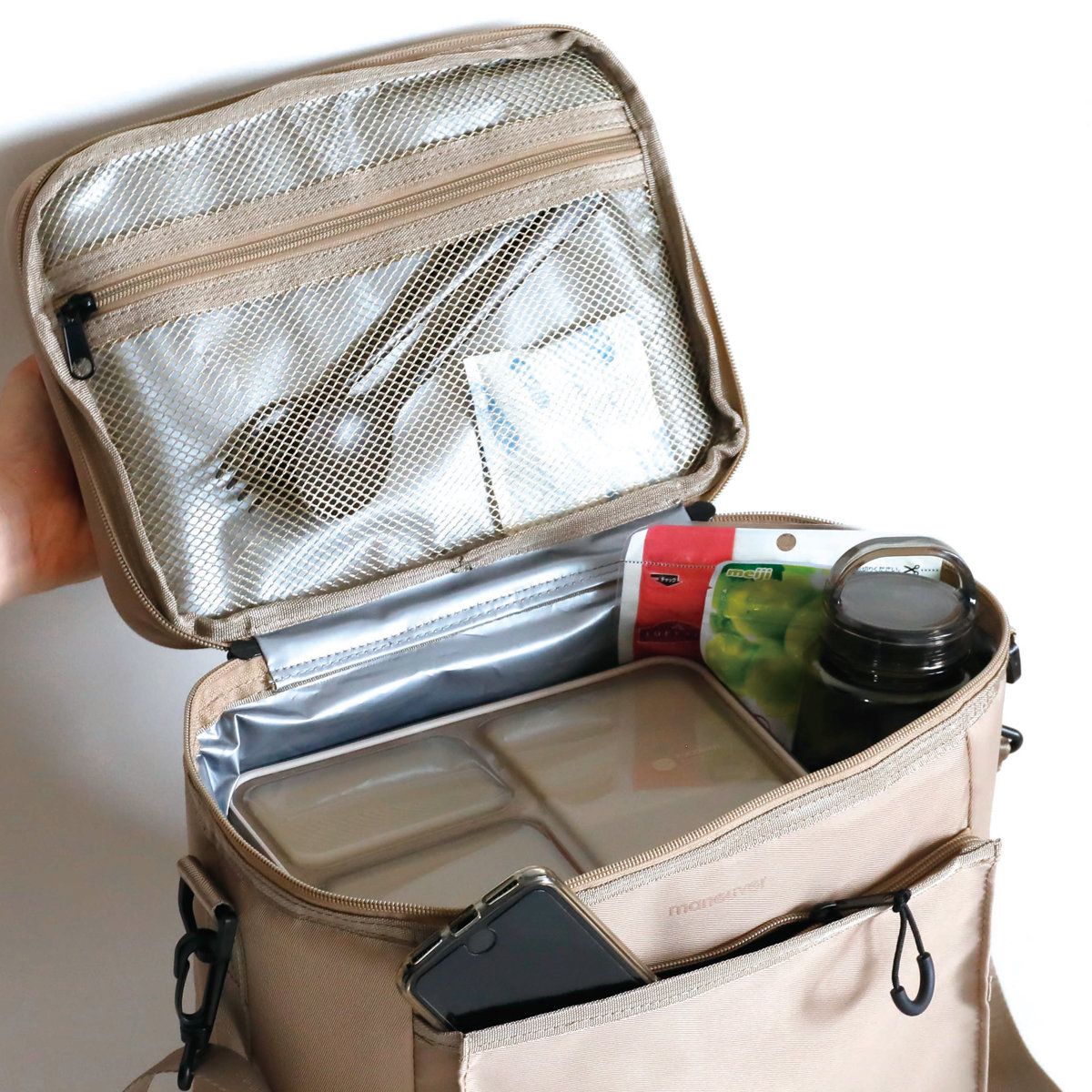 クーラーボックス 保冷ボックスバッグ maneuver クーラーバッグ ( ソフトクーラー ショルダーベルト付き バッグ ソフトタイプ コンパクト 保冷ランチバッグ ポケット付き ボックス ショルダーバッグ バック ) 【ベージュ】 ベージュ