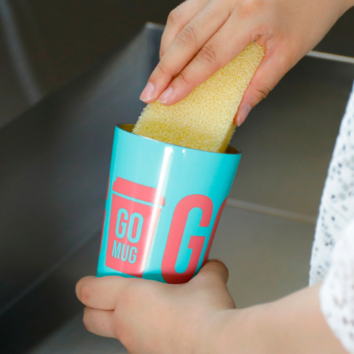 タンブラー 460ml GOMUG NEON ICE ( 保温 保冷 ステンレス コップ 蓋付き ストロー対応 コンビニ コーヒー カップ カバー おしゃれ かわいい カラフル ロゴ ) 【パープル】 パープル