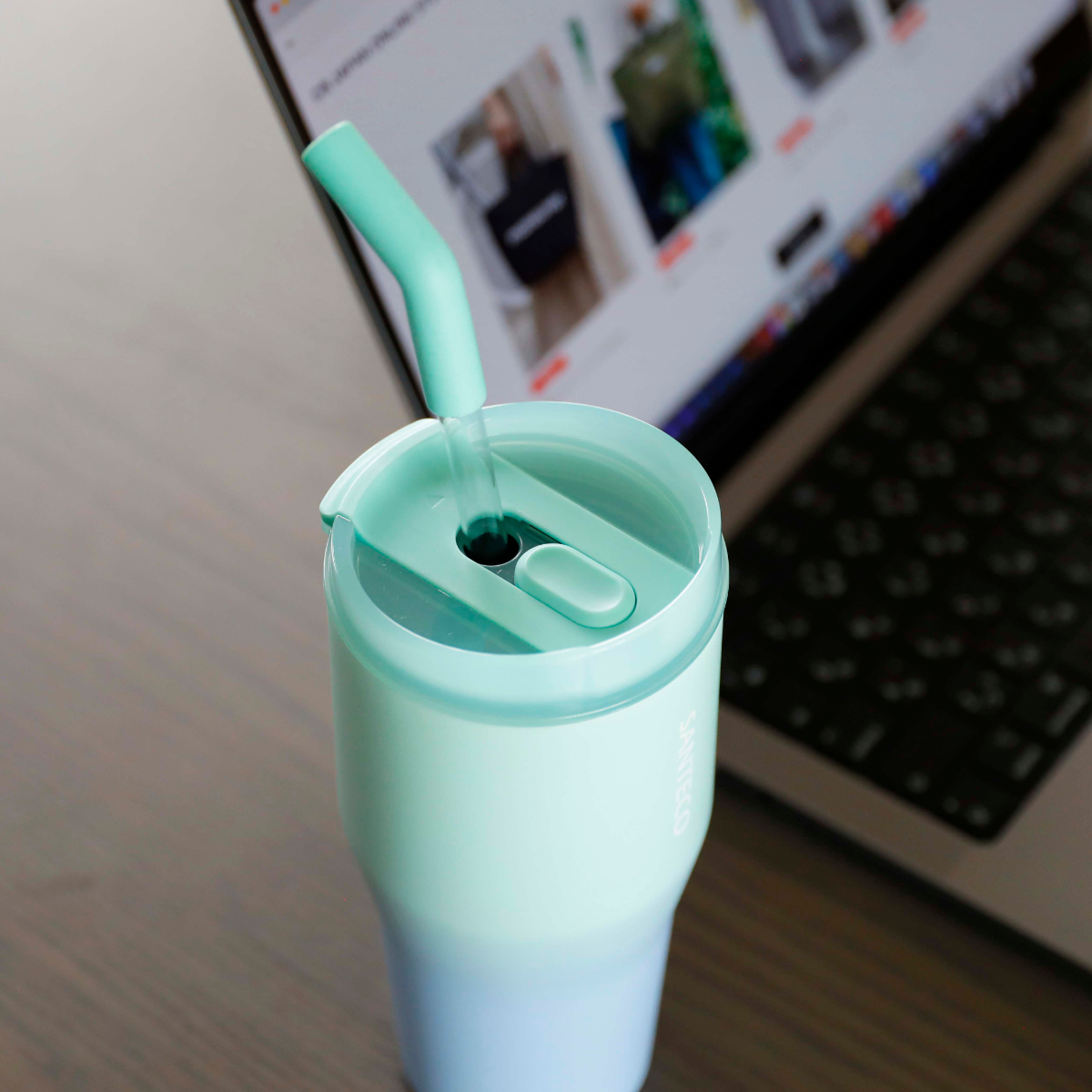 タンブラー 670ml ANIE2WAY 670 ( 保温 保冷 ステンレス 2WAY仕様 直飲み ストロー付き コップ ストロータンブラー おしゃれ かわいい グラデーション カラー ) 【ピンクパープル】 ピンクパープル