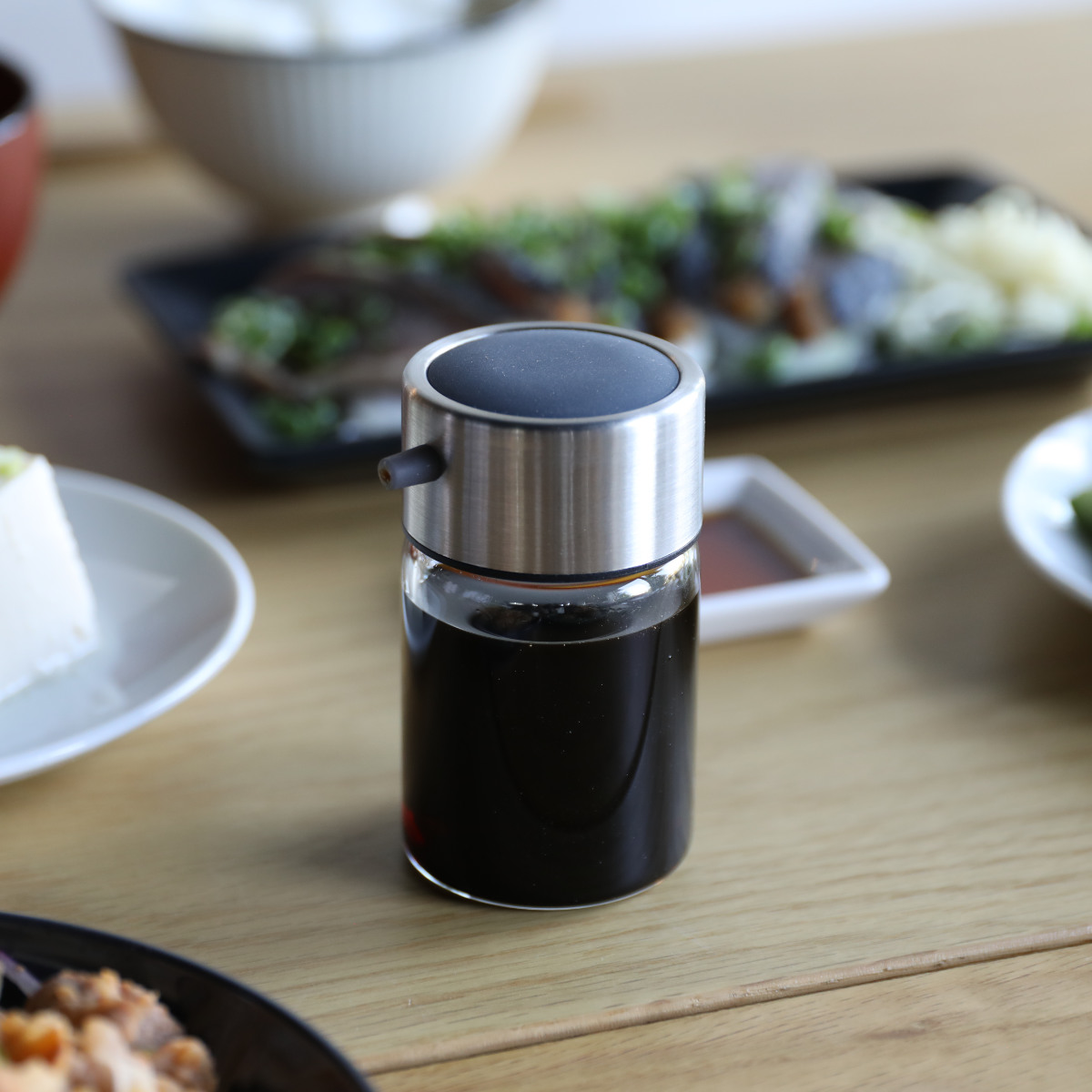 醤油さし 80ml atomico 食洗機対応 耐熱ガラス製 ( アトミコ 醤油入れ しょうゆ差し しょう油差し しょうゆ入れ しょう油入れ 醤油注ぎ ガラス製 卓上 調味料 入れ 容器 ボトル 保管 保存 プッシュ式 ミニ コンパクト おしゃれ )