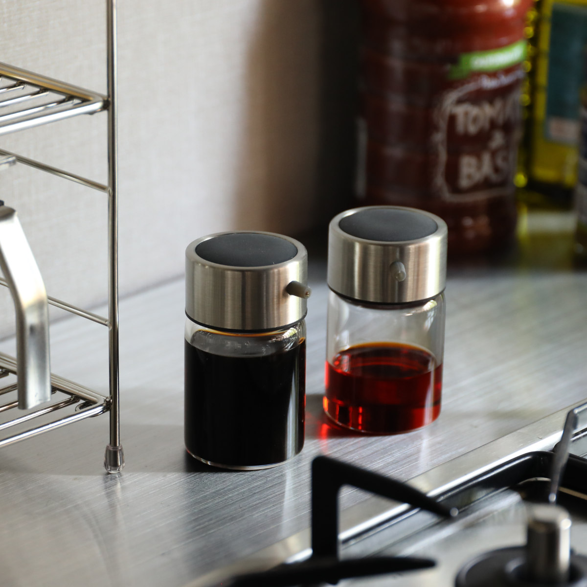 醤油さし 80ml atomico 食洗機対応 耐熱ガラス製 ( アトミコ 醤油入れ しょうゆ差し しょう油差し しょうゆ入れ しょう油入れ 醤油注ぎ ガラス製 卓上 調味料 入れ 容器 ボトル 保管 保存 プッシュ式 ミニ コンパクト おしゃれ )