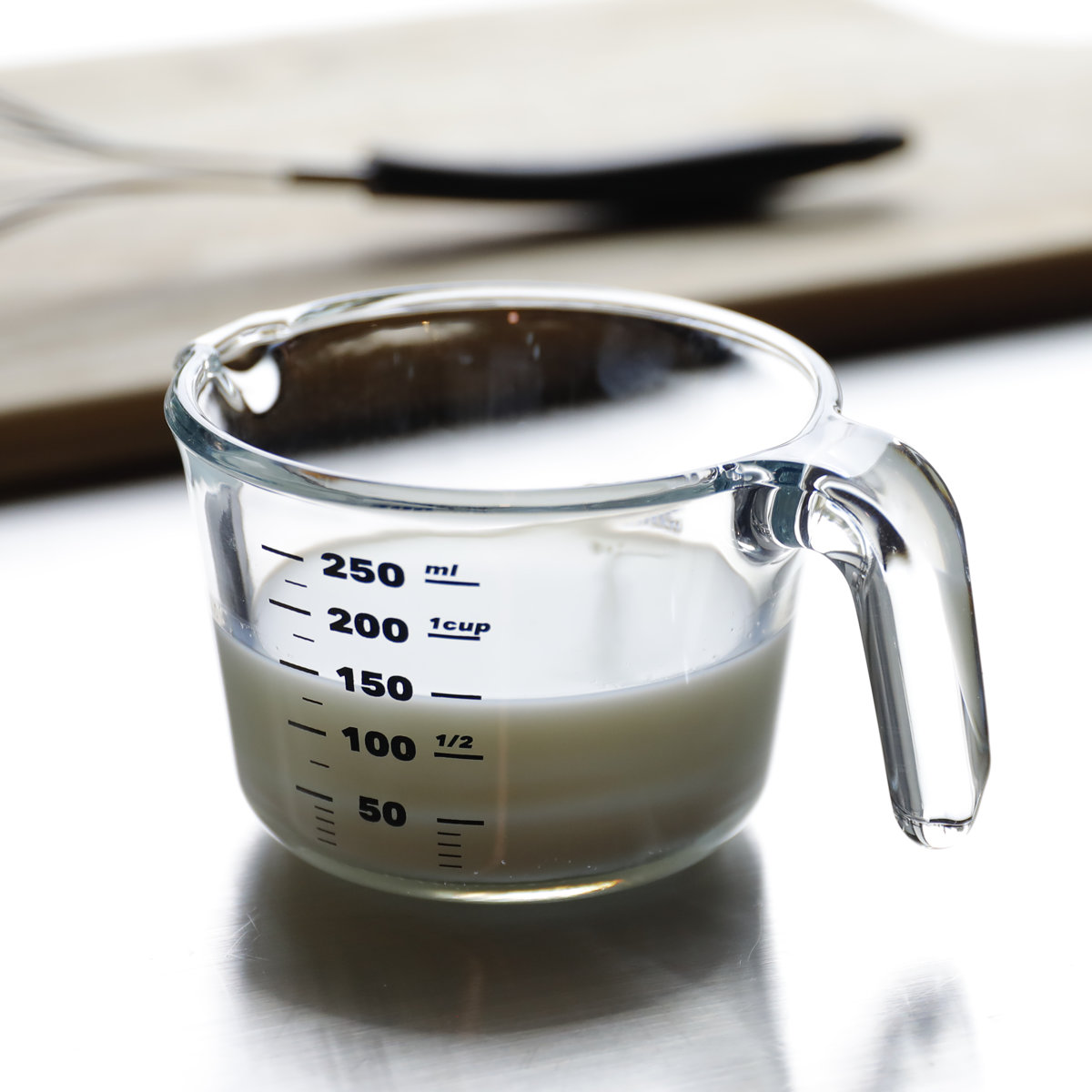 計量カップ atomico 250ml Sサイズ 耐熱ガラス 取っ手付き ( アトミコ 計量コップ メジャーカップ 計量器具 目盛り付き 食洗機対応 電子レンジ対応 冷凍対応 オーブン対応 メモリ 耐熱 ガラス製 注ぎ口付き 製菓道具 お菓子作り )