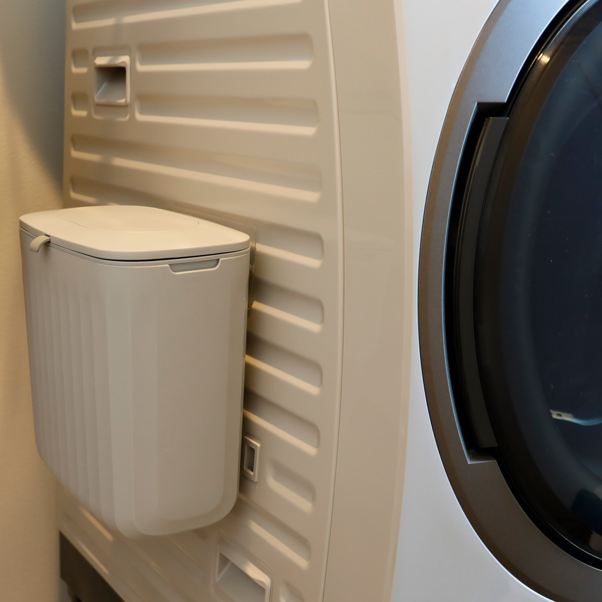 ゴミ箱 7L キッチンドアペール atomico ( 生ごみ 生ゴミ ごみばこ ごみ箱 ダストボックス コンパクト フタ付き シンク扉 キッチン扉 三角コーナー 小型 7リットル 壁掛け 床置き コンパクト キッチン 洗面所 )