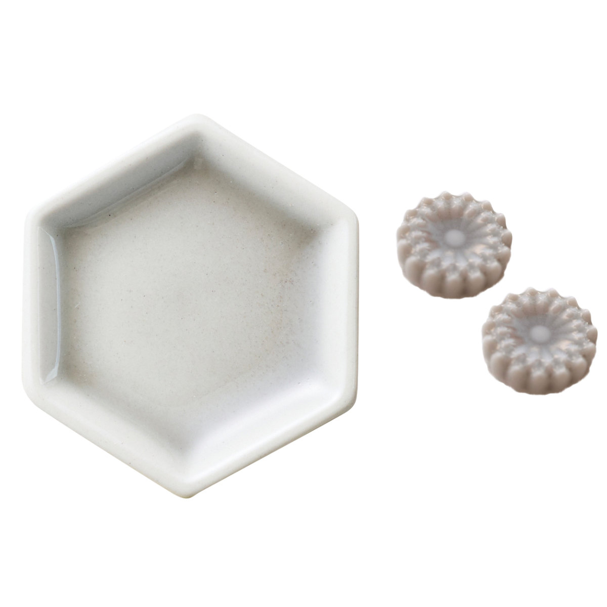 デイジーピアス 豆皿 セット ( 磁器 美濃焼 日本製 電子レンジ対応 皿 お皿 プレート 小皿 ピアス アクセサリー おしゃれ アクセサリートレー トレー トレイ アクセサリー入れ ) 【紺】 紺