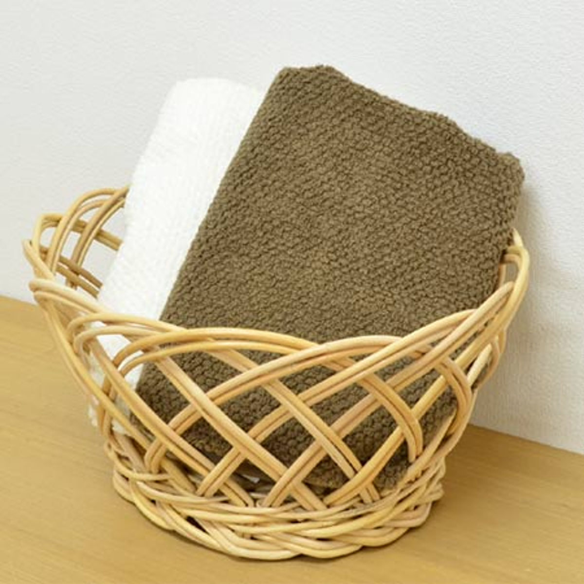 脱衣カゴ 籐製 丸型 ( ランドリーバスケット アジアン 収納 ランドリーボックス 籠 かご 浅型 収納ボックス 収納ケース )
