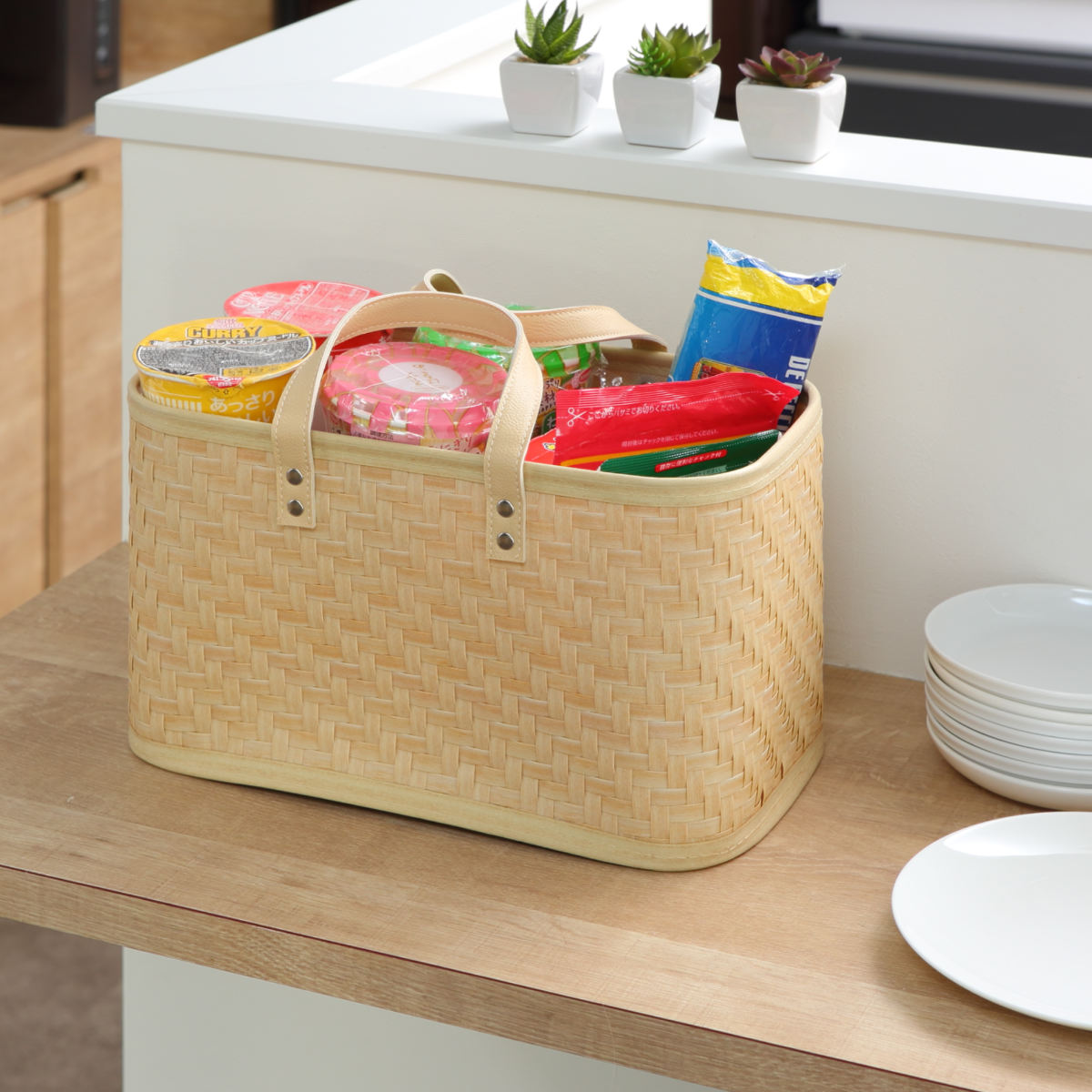 バスケット クローンバンブー 角型 ハンドル付き 洗える 幅34×奥行19×高さ20cm ( かご カゴ 籠 竹 フェイク PE 水洗い 天然素材風 収納 小物収納 収納かご 小物入れ おしゃれ 丈夫 キッチン 洗面所 ランドリー 竹かご風 )