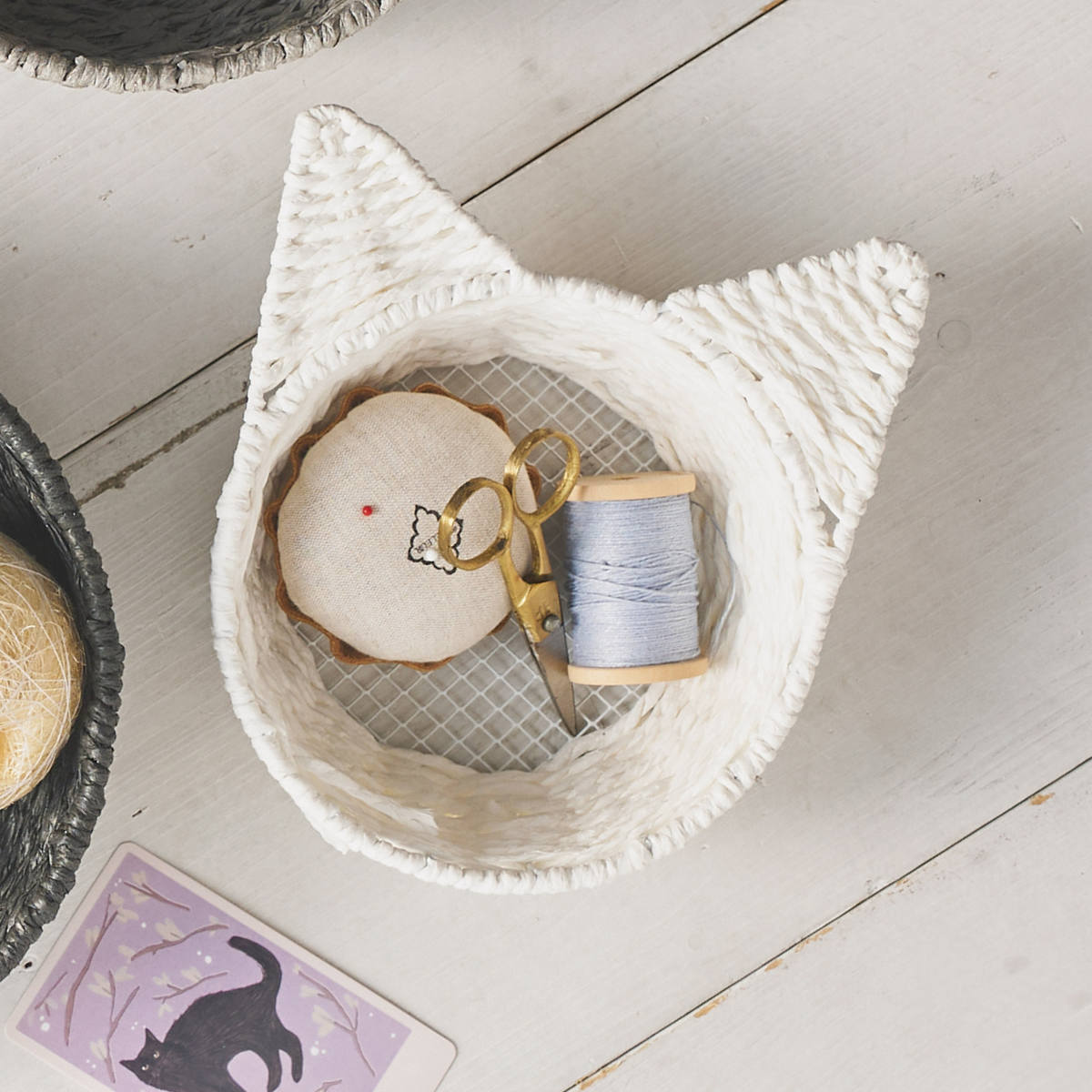 小物入れ ねこかご S ペーパー 直径15×高さ6cm ( 収納 カゴ ねこ型 ねこ 小物収納 収納かご かご 丈夫 ペーパー素材 かわいい 猫 ネコ バスケット 収納ケース インテリア雑貨 見せる収納 小物ケース 収納用品 ) 【ブラック】 ブラック