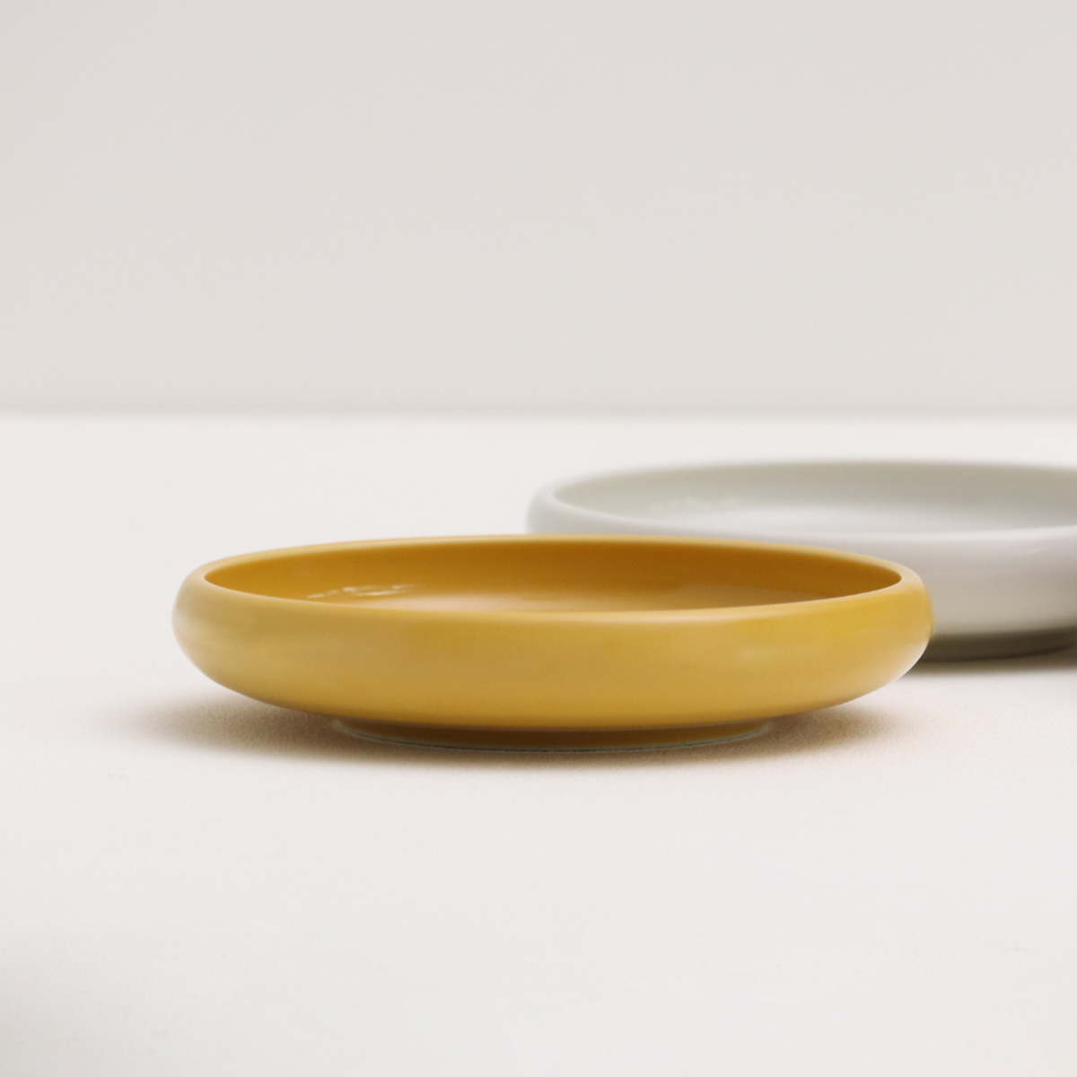 プレート Bread&Rice 食べやすい器 L ( 20.4cm 電子レンジ対応 食洗機対応 磁器 美濃焼 日本製 丸 ラウンド 深皿 お皿 皿 食器 おしゃれ シンプル かわいい 北欧 北欧風 カフェ ) 【キナリ】 キナリ