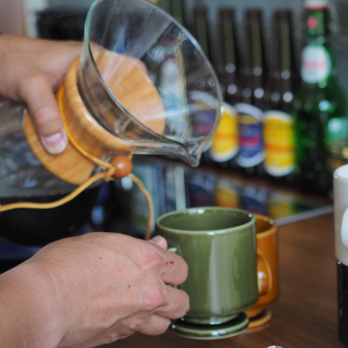 マグカップ 240ml Smith footed mug cup ( 磁器 電子レンジ対応 食洗機対応 日本製 コップ マグ マグコップ カップ 食器 おしゃれ かわいい シンプル レトロ ) 【ネイビー】 ネイビー