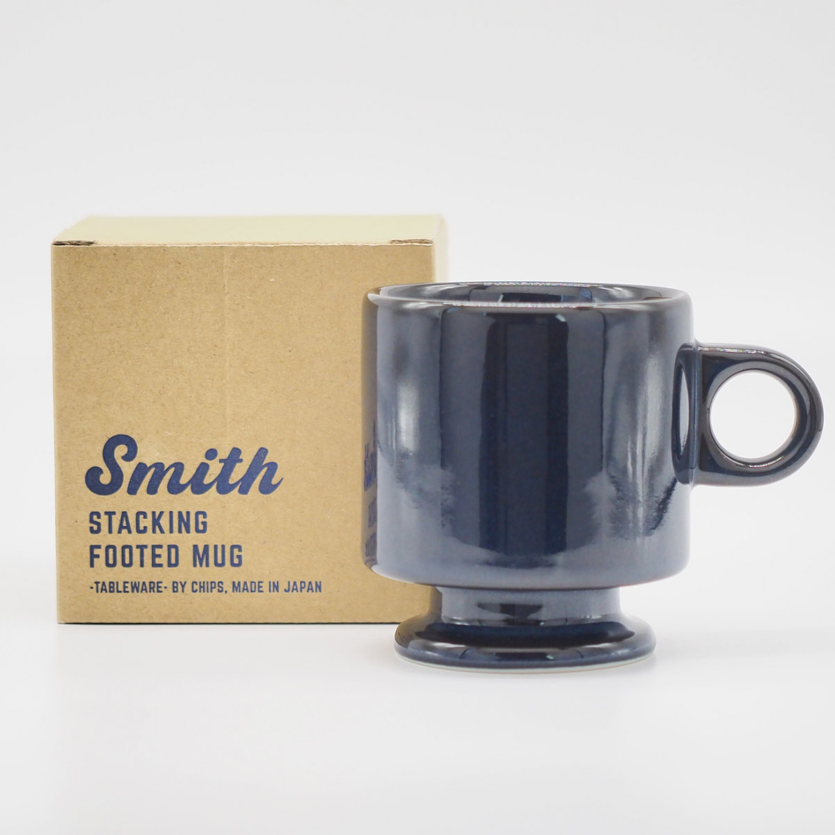 マグカップ 240ml Smith footed mug cup ( 磁器 電子レンジ対応 食洗機対応 日本製 コップ マグ マグコップ カップ 食器 おしゃれ かわいい シンプル レトロ ) 【ネイビー】 ネイビー