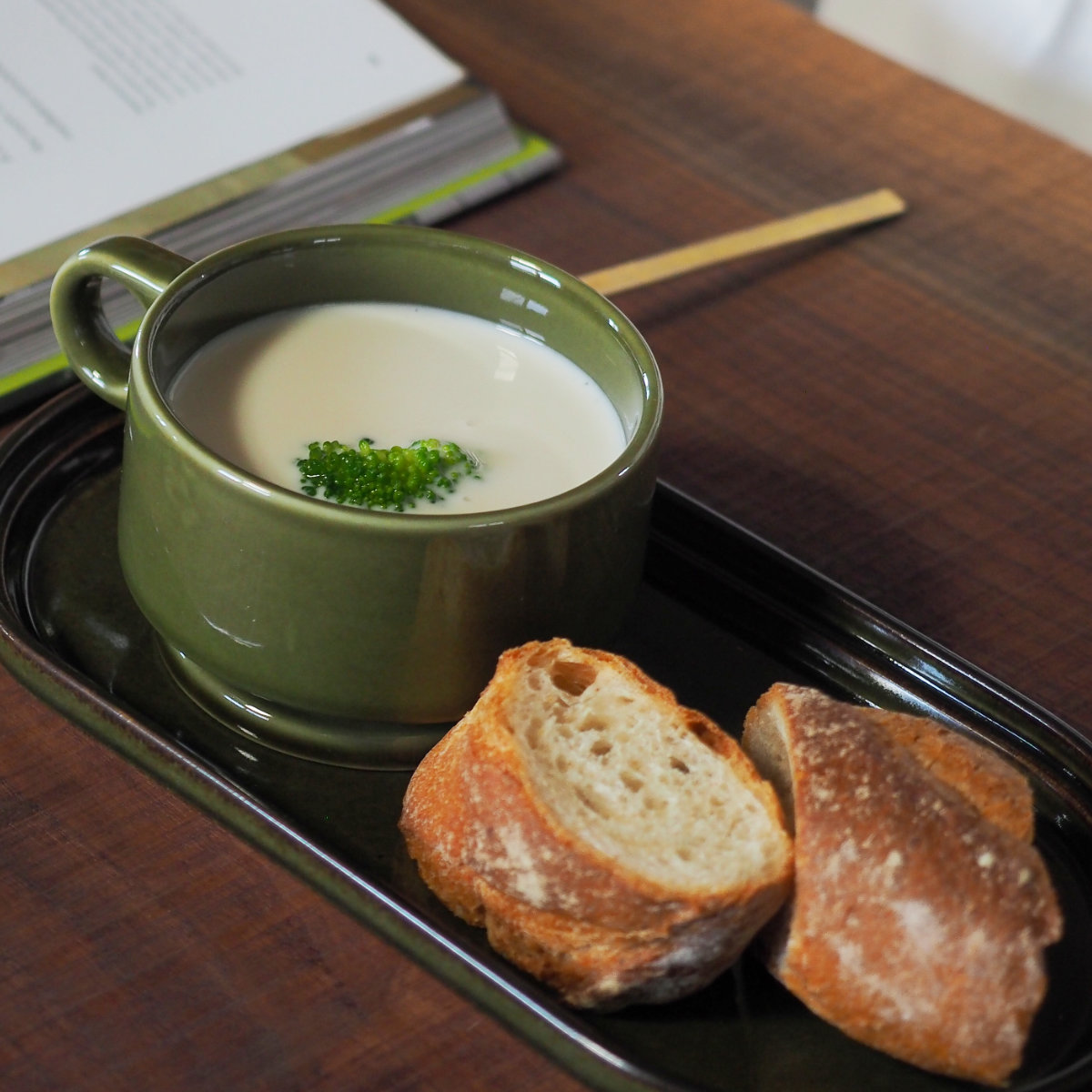 プレート Smith oval plate ( 25.5cm 電子レンジ対応 食洗機対応 日本製 磁器 オーバル 皿 お皿 食器 おしゃれ かわいい シンプル レトロ クラシック カフェ風 ) 【ブラウン】 ブラウン