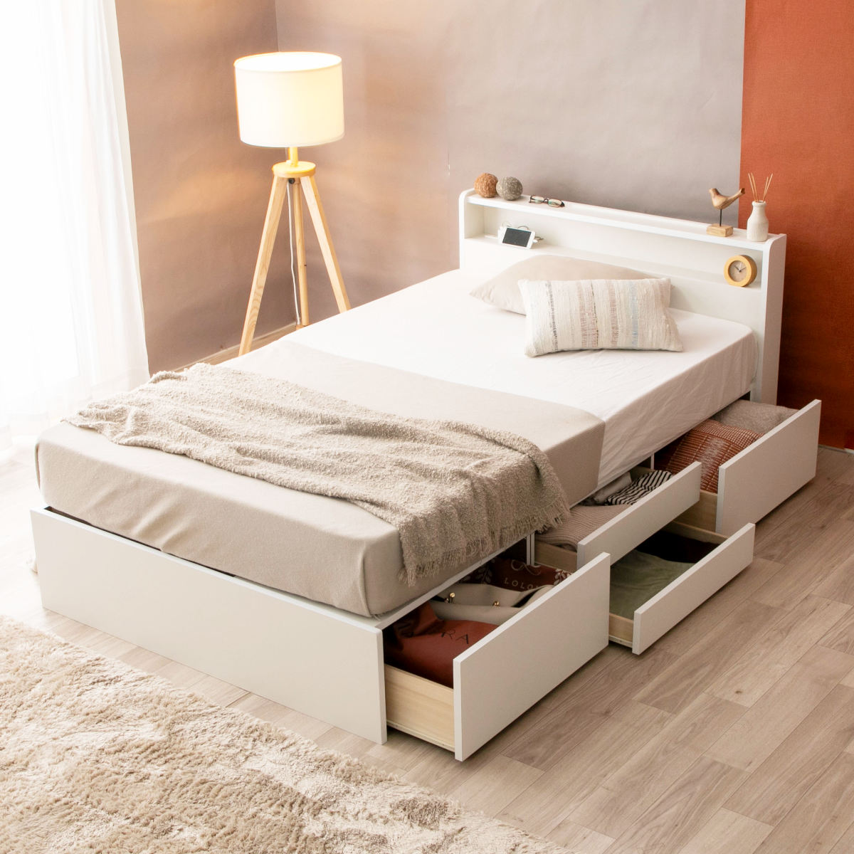 収納付き ベッド セミダブル 引出し4杯 2口コンセント 日本製 Apel ( ベッドフレーム コンセント付 引出し 4杯 棚付 寝具 ベット ナチュラル ホワイト ) 【ナチュラル】 ナチュラル