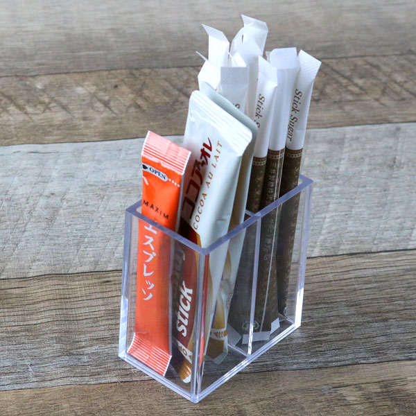 ペンスタンド クリア 2分割 プラスチック 透明 収納 ペン立て デスコシリーズ ( 鉛筆立て 文房具 ステーショナリー 日本製 ステーショナリースタンド 卓上 デスク 机上 鉛筆 ペン スタンド 仕切り付き )