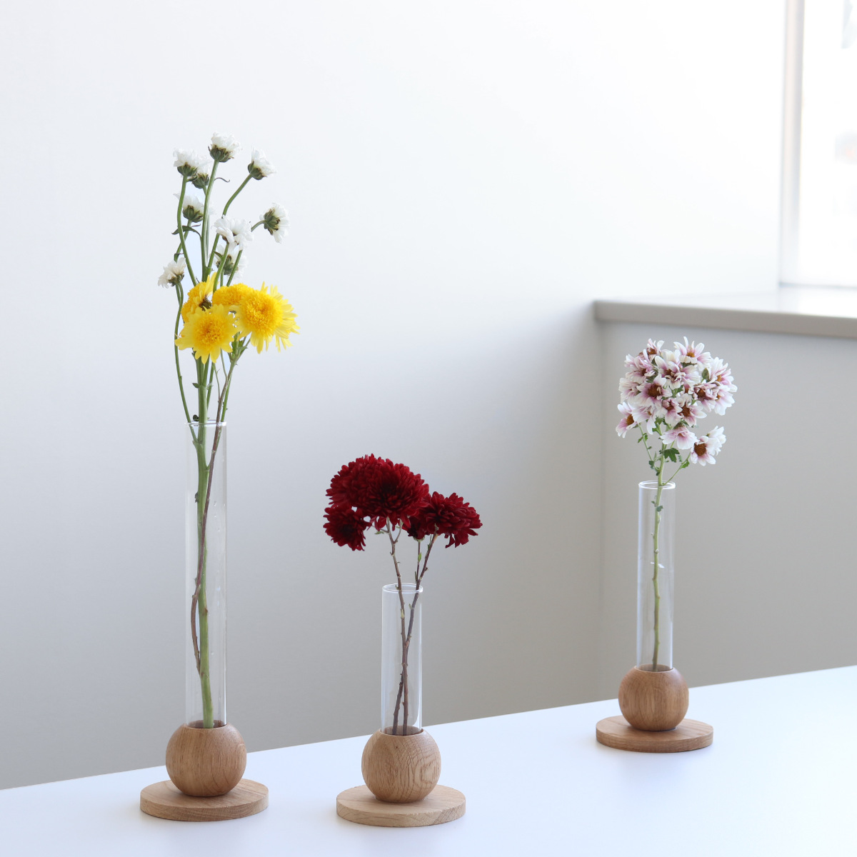 花瓶 BAUM バオム 直径8×高さ18cm フラワーベース M ( 花びん 花器 ベース ガラスベース ウッドベース 一輪挿し フラワー 花 飾る 花入れ ガラス ガラス製 天然木 木製 ウッド 木 異素材 )