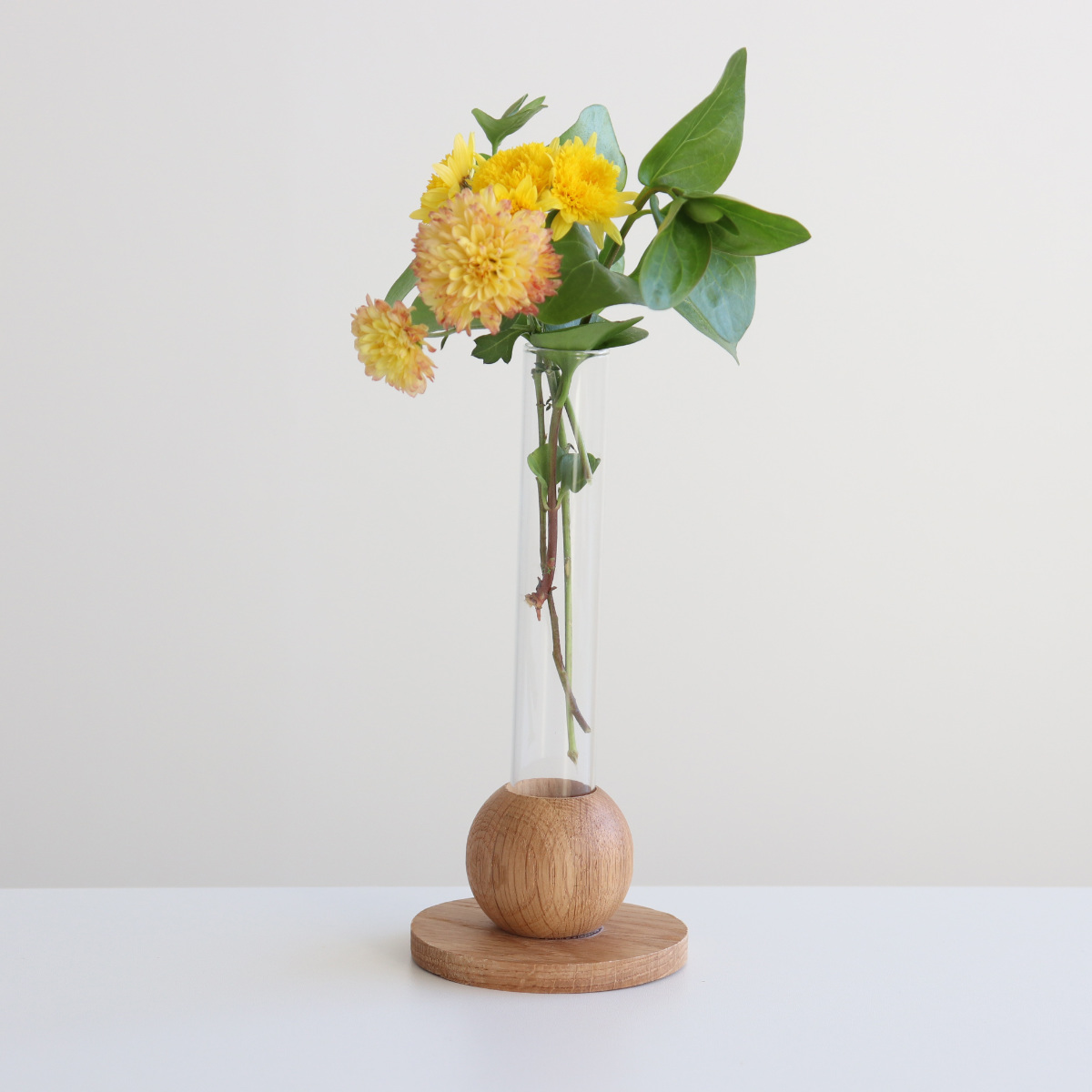 花瓶 BAUM バオム 直径8×高さ18cm フラワーベース M ( 花びん 花器 ベース ガラスベース ウッドベース 一輪挿し フラワー 花 飾る 花入れ ガラス ガラス製 天然木 木製 ウッド 木 異素材 )
