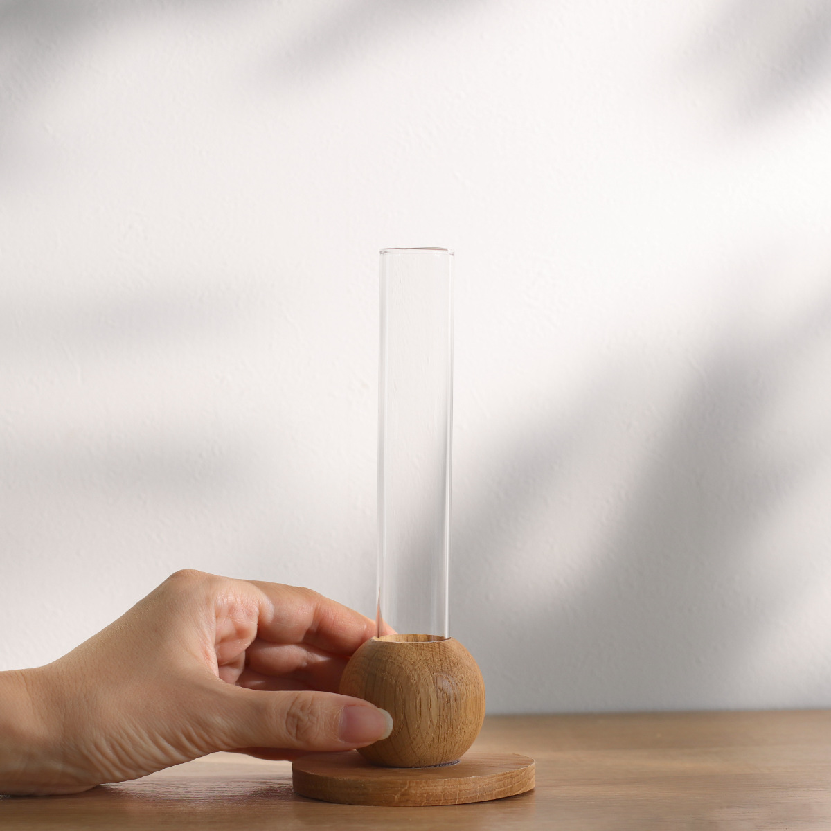 花瓶 BAUM バオム 直径8×高さ18cm フラワーベース M ( 花びん 花器 ベース ガラスベース ウッドベース 一輪挿し フラワー 花 飾る 花入れ ガラス ガラス製 天然木 木製 ウッド 木 異素材 )