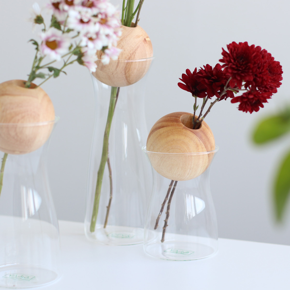 花瓶 visco ビスコ 直径7×高さ13cm S フラワーベース ( 花ビン 花びん 花器 ベース ガラスベース フラワー 花 飾る 一輪挿し 花入れ ガラス ガラス製 ハンドメイド 手作り クリア 透明 細口 天然木 木製 )