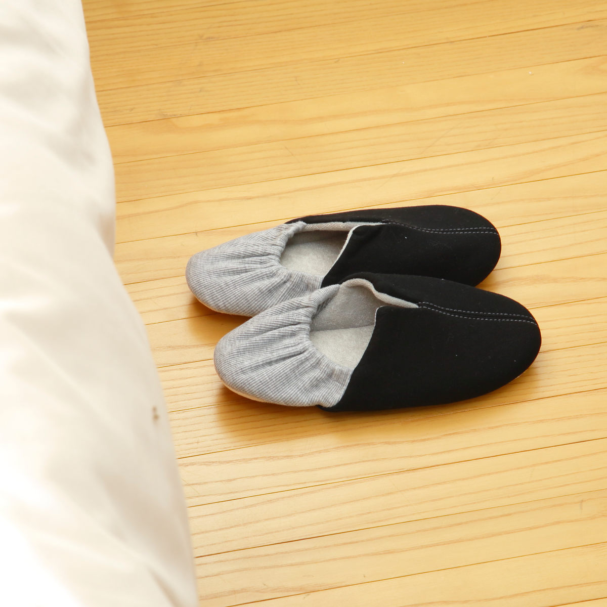 防災スリッパ L 足まもりっぱ 洗える ( 防災 ルームシューズ ルームスリッパ かかと付き スリッパ 踏み抜き防止 折り畳み 25~27cm メンズ バブーシュ 前詰まり 無地 男性 震災 災害 非常時 携帯 防災グッズ 静音 おしゃれ )