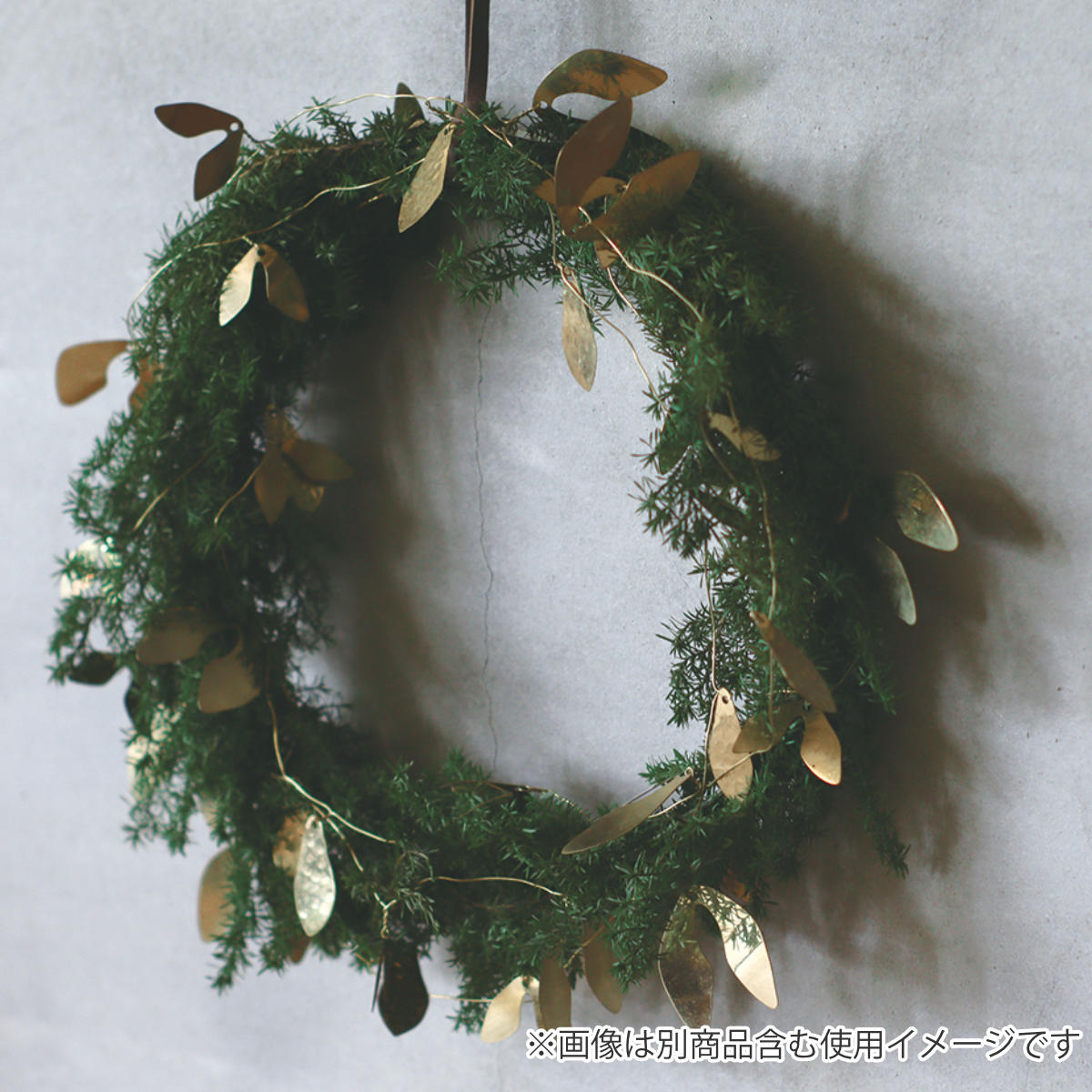 装飾リース、ドアリース、春の季節に使える花の玄関リース、農家のウェディングパーティーの装飾用の花の玄関リース 造花リース 玄関用 フラワー ウェルカム  ドアリース 結婚式の装飾 造花 クローバー株式会社 インテリア ドア飾り ナチュラル おしゃれ お祝い プレゼント ... 人工フェニックステールリーフリースドアガーランド フロントドア ウェディングパーティー 壁 ホームデコレーション フロー