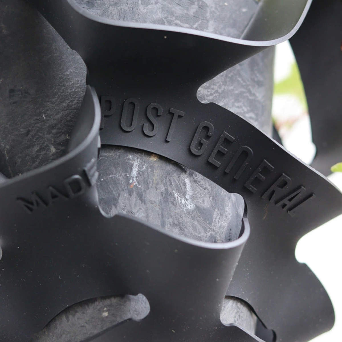 鉢カバー ラバー ポットハンガー S ( 鉢ポット バスケット 収納 プランターカバー ハンギングポット ラバー素材 プラントハンガー 4号 3号 Sサイズ クール ) 【ブラック】 ブラック