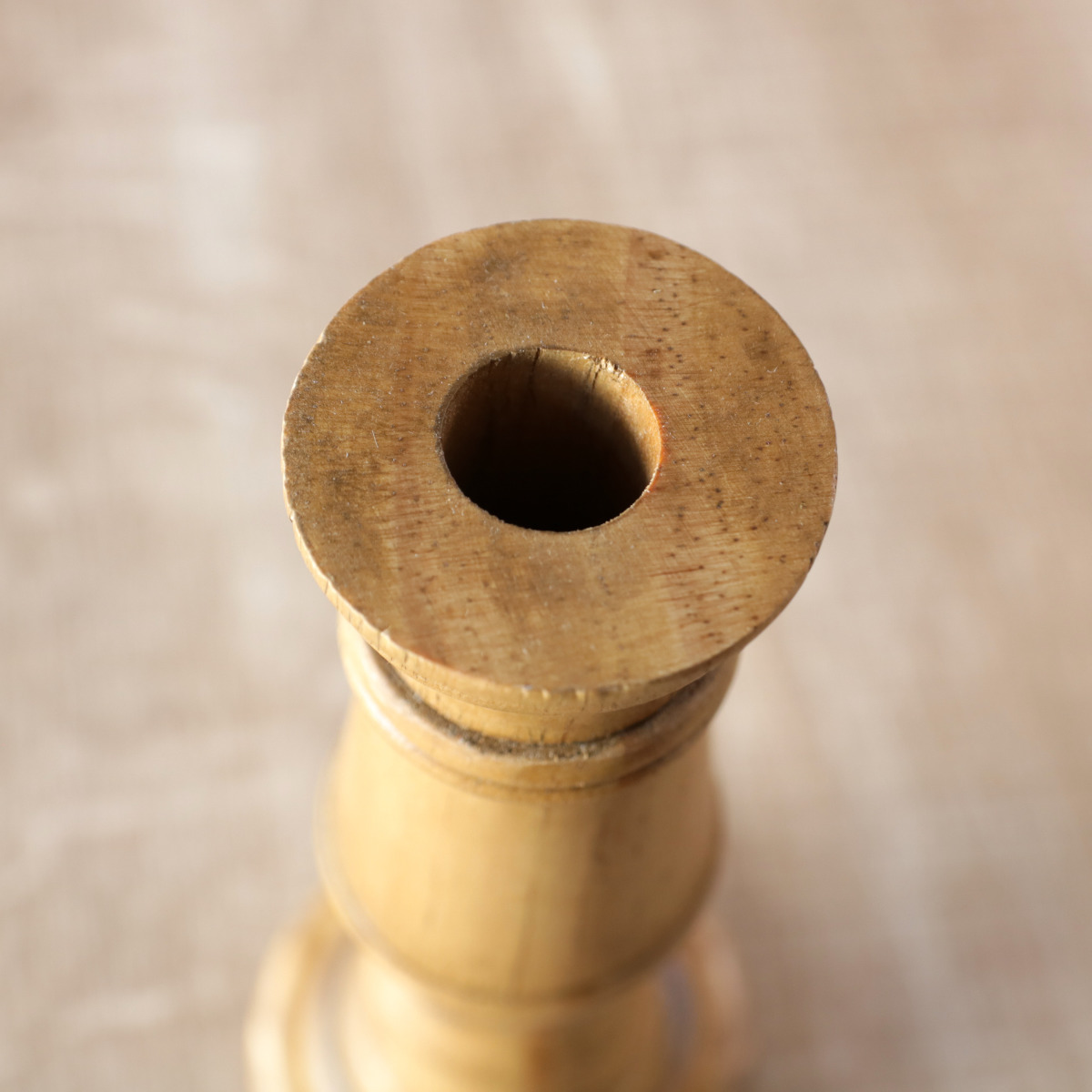 花瓶 ナインマーケ パイン 一輪挿し S ( 花びん 花器 ベース フラワーベース フラワー 花 飾る 天然木 ガラスベース スタンド型 スタンド ハンドメイド シリンダーガラス )