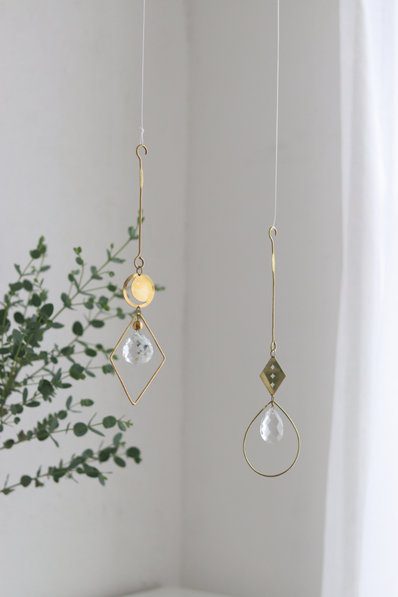 インブルーム ブラス&ガラス オーナメント 真鍮 ( サンキャッチャー 北欧 雑貨 ガラス おしゃれ キラキラ 吊下げ 赤ちゃん 窓辺 玄関 風水 癒し 飾り インテリア ダクトレール ) 【ラウンド】 ラウンド