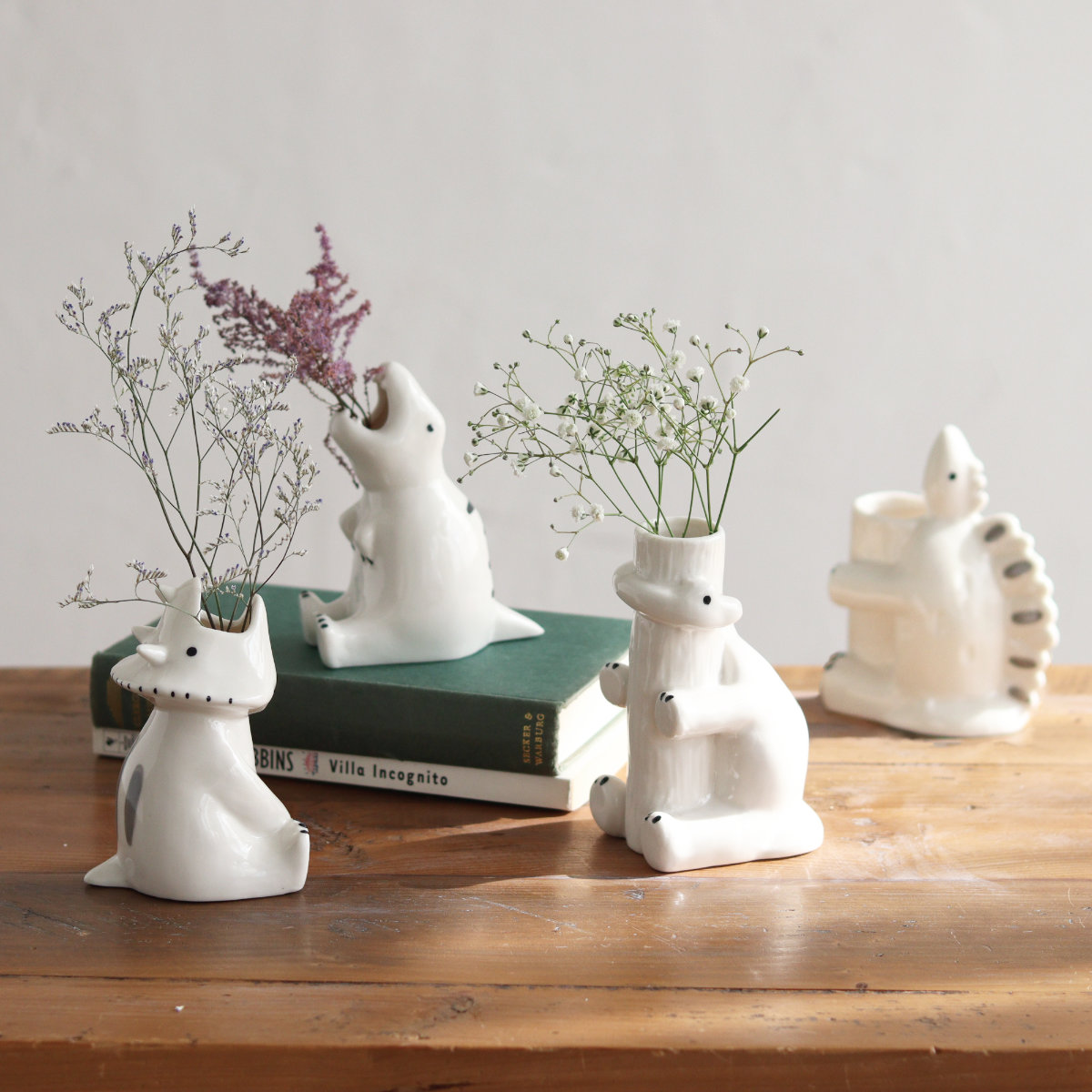 花瓶 シナリー モチーフフラワーベース 恐竜 ( 花ビン 花びん 花器 ベース フラワー 花 飾る 一輪挿し 手作り 花入れ ミニブーケ オブジェ フラワーベース 生花 おしゃれ インテリア ディスプレイ ) 【ブラキオサウルス】 ブラキオサウルス