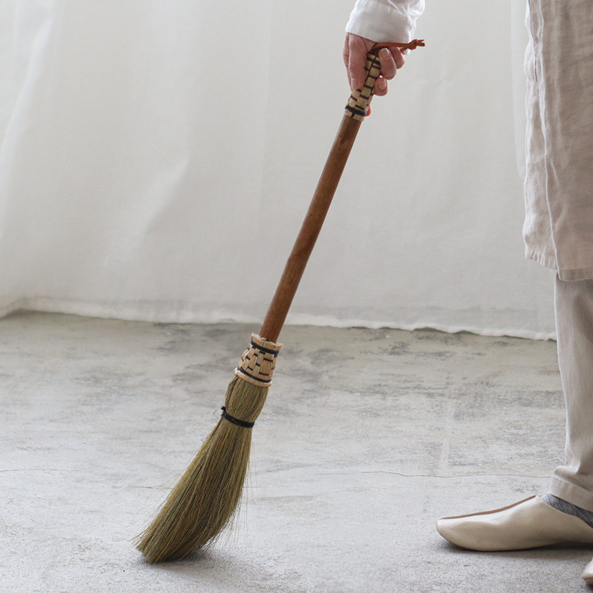 掃除 ほうき 天然素材 タイガーグラス はき掃除 Lサイズ ( 手箒 い草 玄関 玄関掃除 掃除用品 掃除グッズ 日用品 )