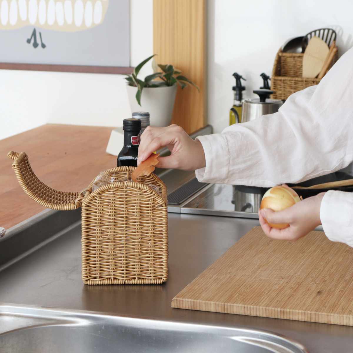 ゴミ箱 ミニサイズ 卓上 ミニダストボックス スクエア ユティルナイール ( ごみ箱 小さい コンパクト ミニ かご カゴ ラタン調 ナチュラル キッチン 洗面所 化粧室 寝室 ダストボックス おしゃれ ) 【ブラウン】 ブラウン