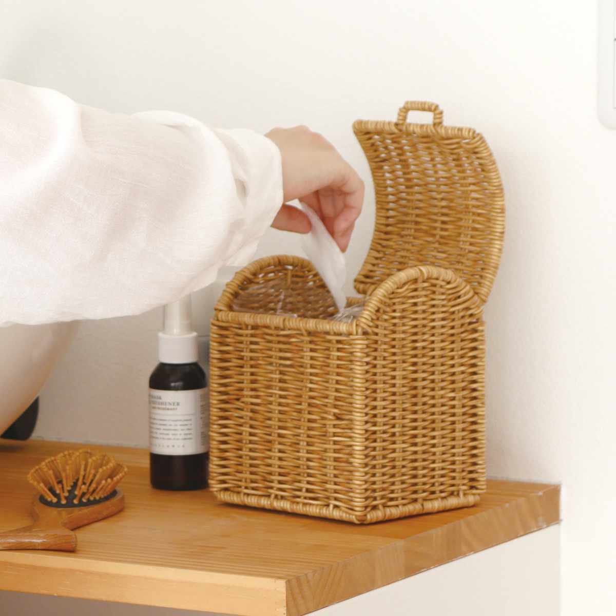 ゴミ箱 ミニサイズ 卓上 ミニダストボックス スクエア ユティルナイール ( ごみ箱 小さい コンパクト ミニ かご カゴ ラタン調 ナチュラル キッチン 洗面所 化粧室 寝室 ダストボックス おしゃれ ) 【ブラウン】 ブラウン