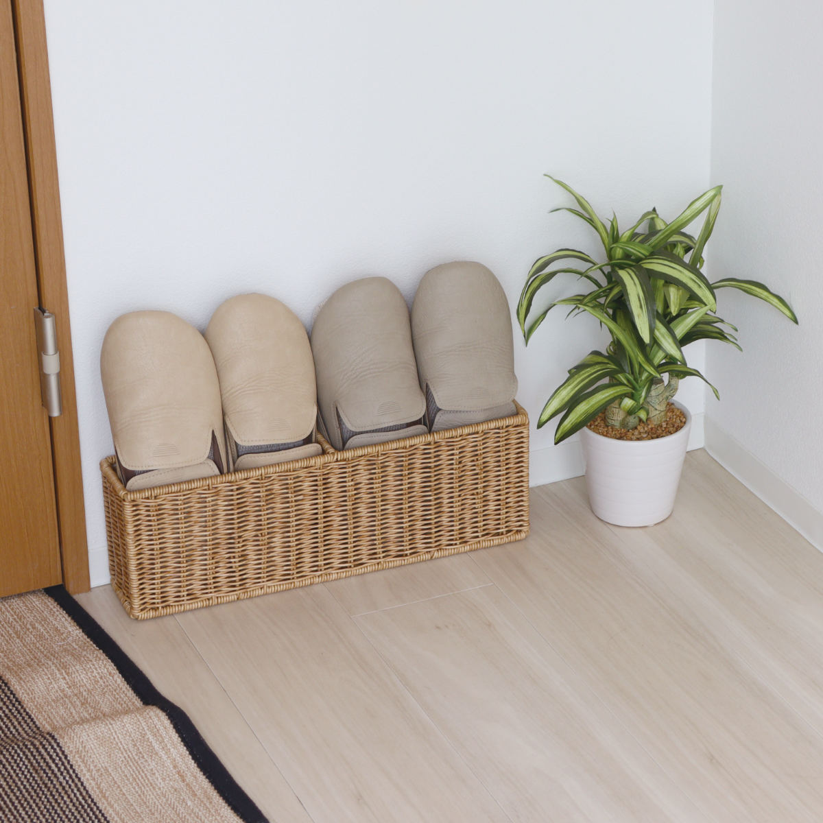 収納ボックス ユティルナイール マルチケース すき間収納 洗える ( かご 収納 カゴ ラタン風 水洗い 収納かご 小物収納 幅42×奥行9×高さ14cm 天然素材風 丸洗い 隙間 スリム リビング収納 玄関 キッチン収納 )