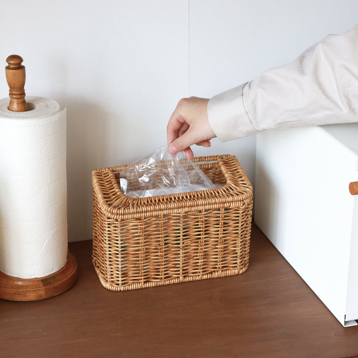 ゴミ箱 ユティルナイール スリム ミニダスト ストッカー コンパクト ( ごみ箱 カゴ風 ラタン調 卓上 小さい 洗える メイク 小物入れ ナチュラル 洗面所 キッチン ごみ入れ マスク入れ かわいい おしゃれ インテリア )