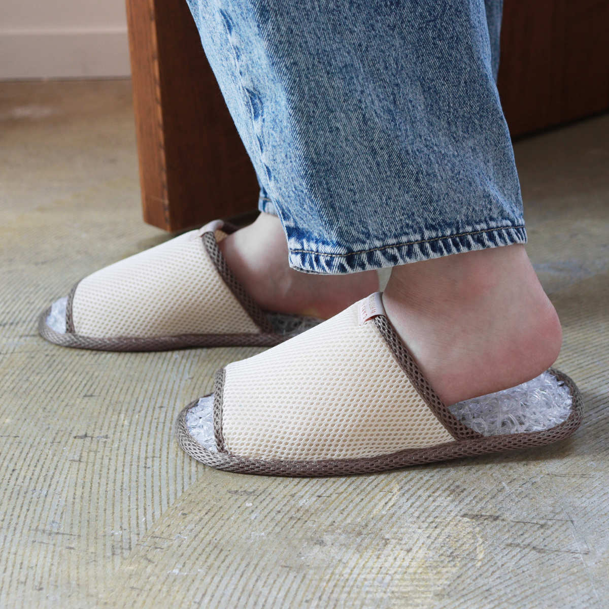 スリッパ キャンパスブリザーブルスリッパ ( ルームシューズ 室内 洗える 収納バッグ付き 室内用 超軽量 メッシュ 軽い 収納バッグ 洗濯可 ユニセックス 夏 前開き 室内履き 涼しい 夏用 手洗い 持ち運び フリーサイズ 丸洗いOK ) 【ミントグリーン】 ミントグリーン