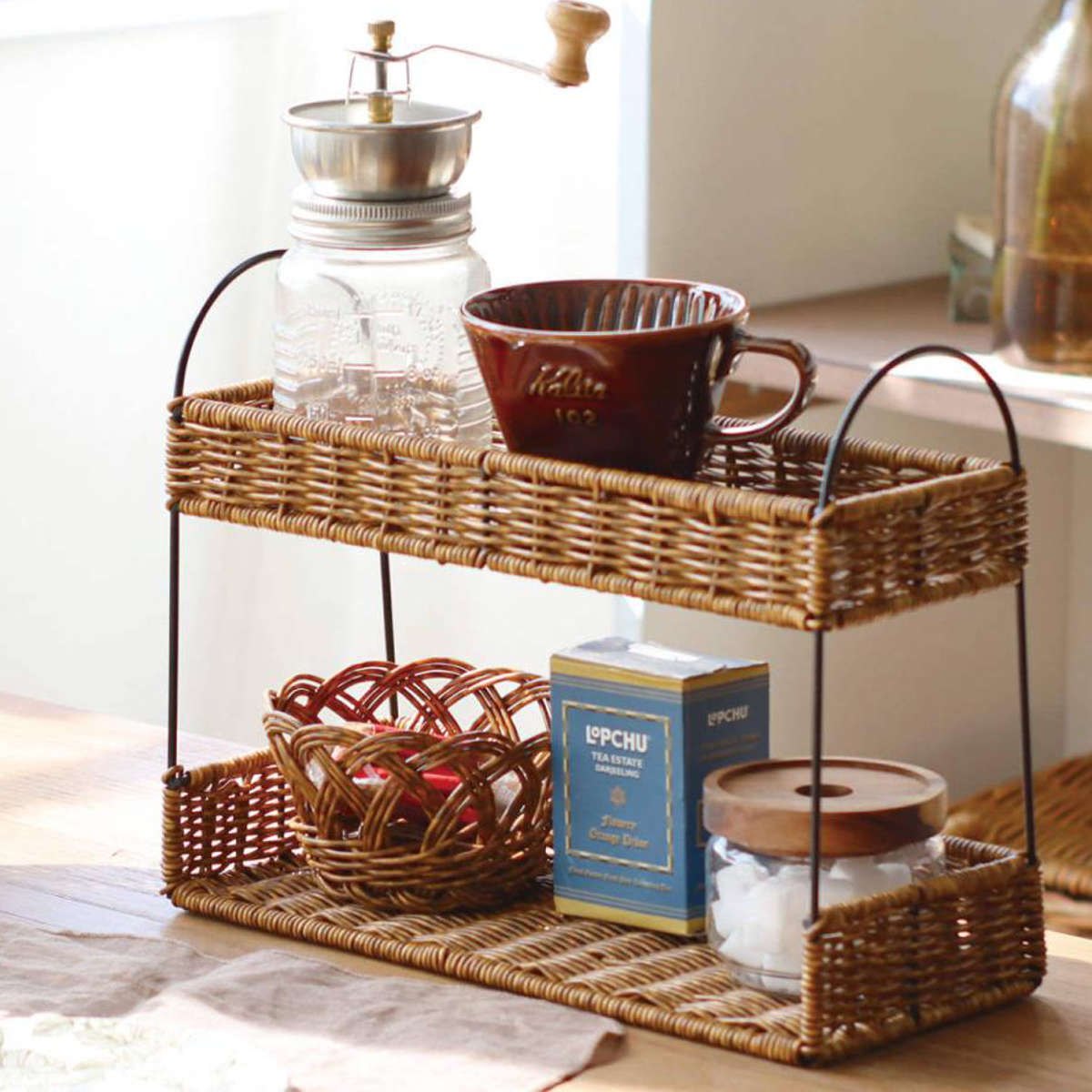 調味料ラック ユティル アイアンスパイスラック ( 洗える 洗えるバスケット 2段 調味料収納 調味料置き スパイスラック バスケット キッチン 収納 かご カゴ 籠 籐かご風 小物収納 北欧 北欧風 ナチュラル ) 【ナイール】 ナイール