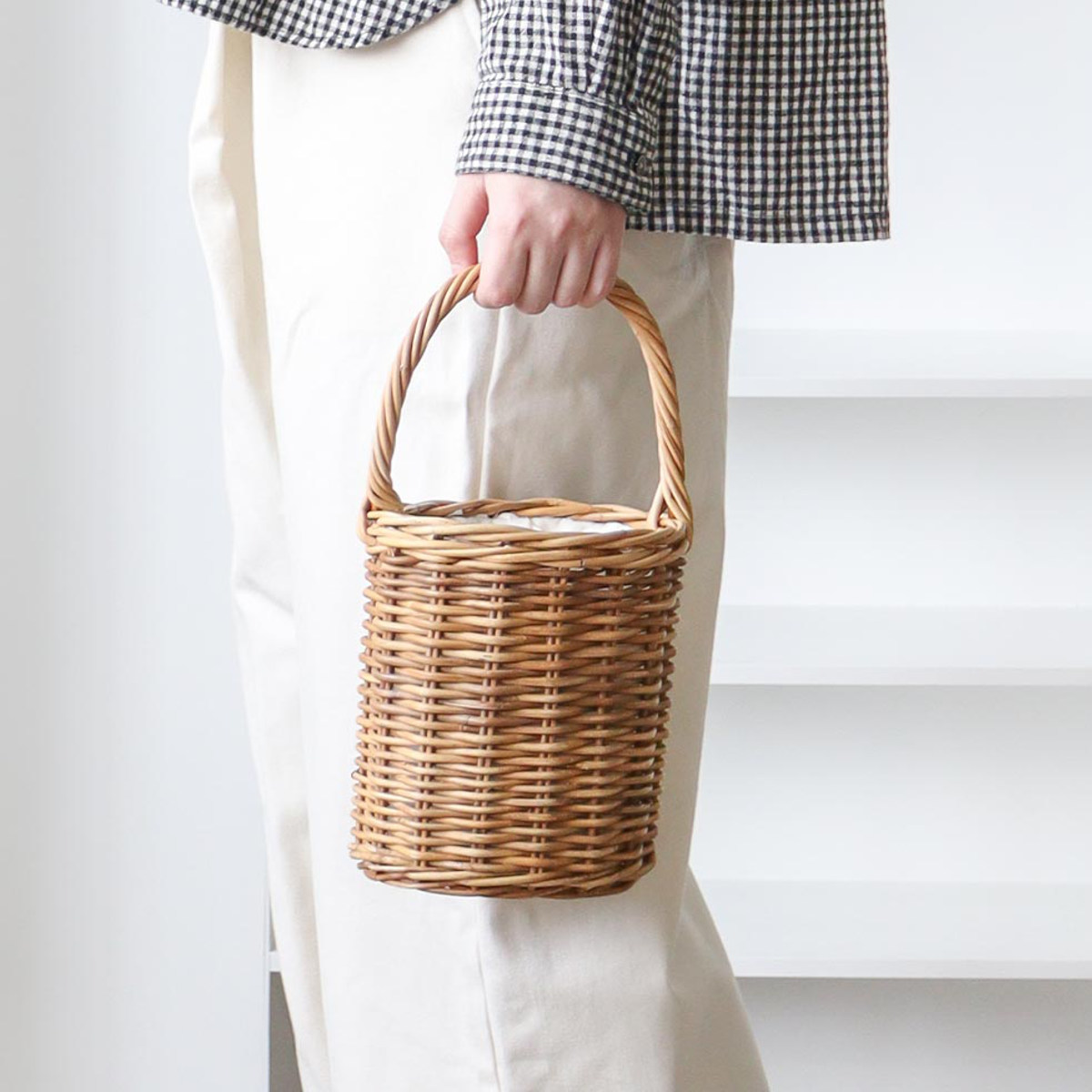 ミニバッグ 小さめ バッグ ハンドバッグ かご編み アラログ ルナ （ かごバッグ カゴ 天然素材 アジアン雑貨 ハンドメイド 収納かご 籐 巾着 収納 トートバッグ 手提げ かばん 鞄 手編み おしゃれ 手提げバッグ ）