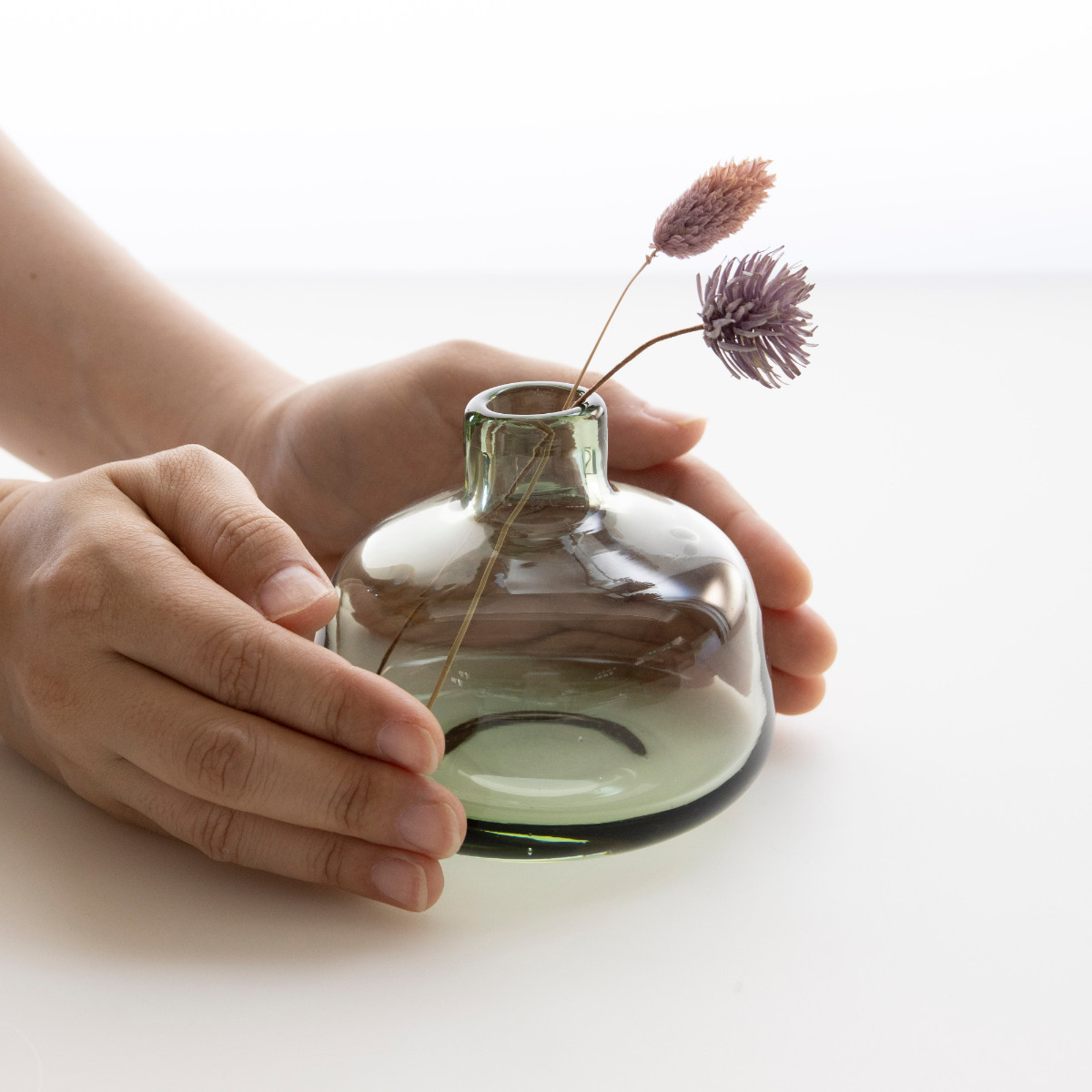 花瓶 ガラスベース ミスルトー ラウンド ショート ( 花ビン 花びん 花器 ベース フラワーベース フラワー 花 飾る 花入れ ガラス ガラス製 クリア 透明 おしゃれ 一輪挿し )