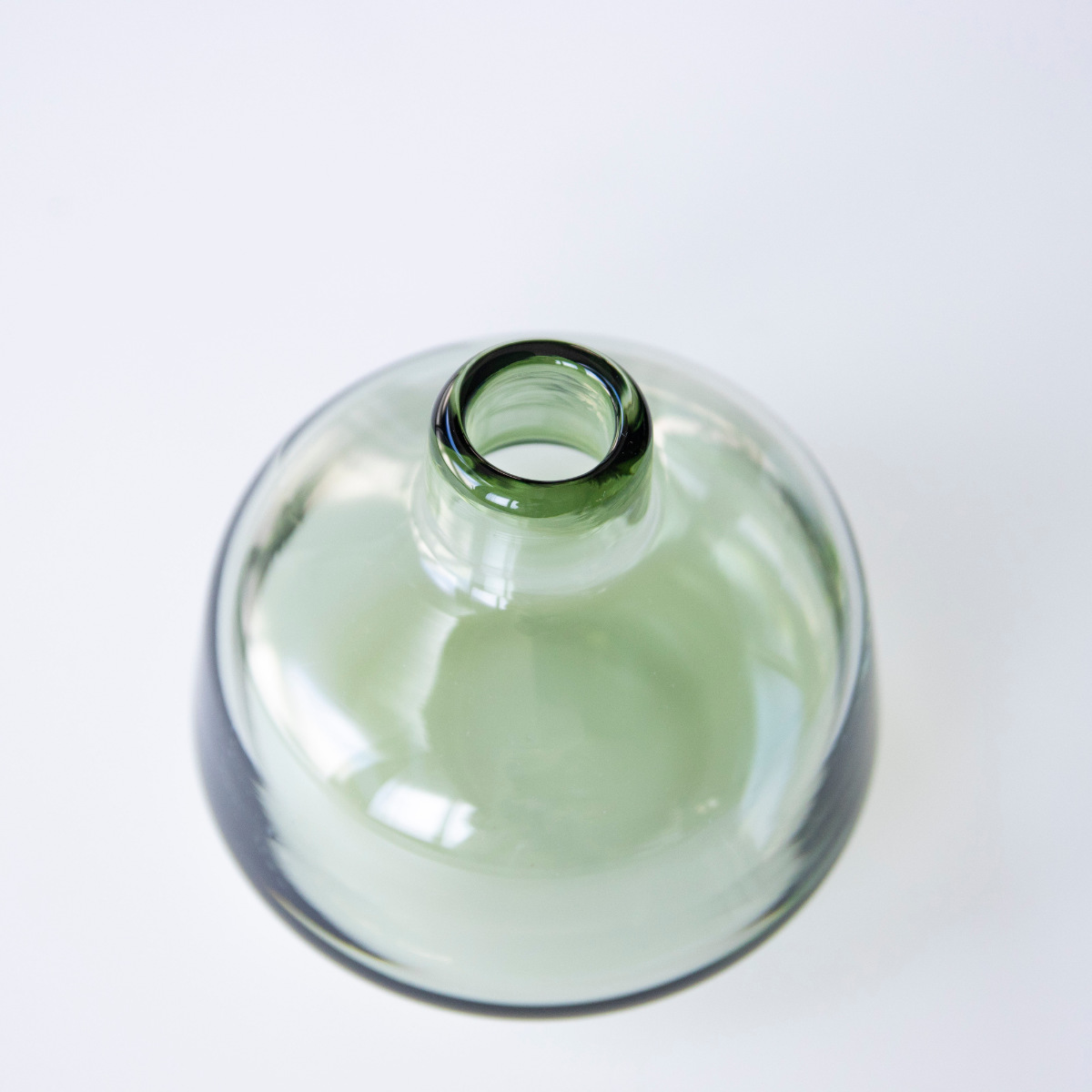 花瓶 ガラスベース ミスルトー ラウンド ショート ( 花ビン 花びん 花器 ベース フラワーベース フラワー 花 飾る 花入れ ガラス ガラス製 クリア 透明 おしゃれ 一輪挿し )