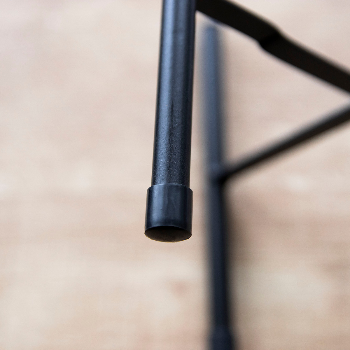 鉢カバー トーク ラウタ フェイクPEPP スタンド付きバスケットラウンド S ( プランターカバー ポットカバー かご カゴ バスケット 収納カゴ 手編み 観葉植物 鉢植え 花 室内 おしゃれ 水洗い 植木鉢カバー 脚付き 5号鉢 丸型 )