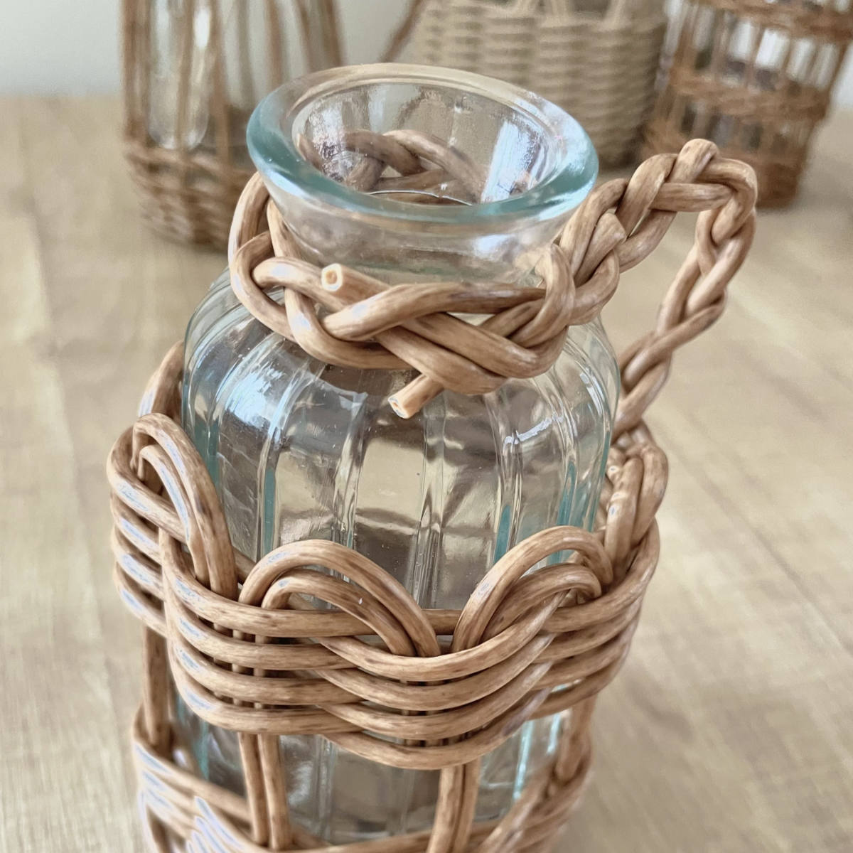 花瓶 ヴァス フェイクPE 柳フラワーベース ハンドル型 S ( 花ビン 花びん 花器 ベース フラワーベース フラワー 花 飾る 花入れ ガラス ガラス製 クリア 透明 おしゃれ 洗える 天然素材風 一輪挿し )