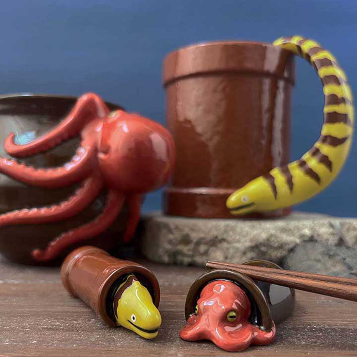 箸置き ひっそり箸置き ( 箸おき お箸置き カトラリー 陶器 かわいい おしゃれ ユニーク 雑貨 食器 ) 【ウツボ】 ウツボ