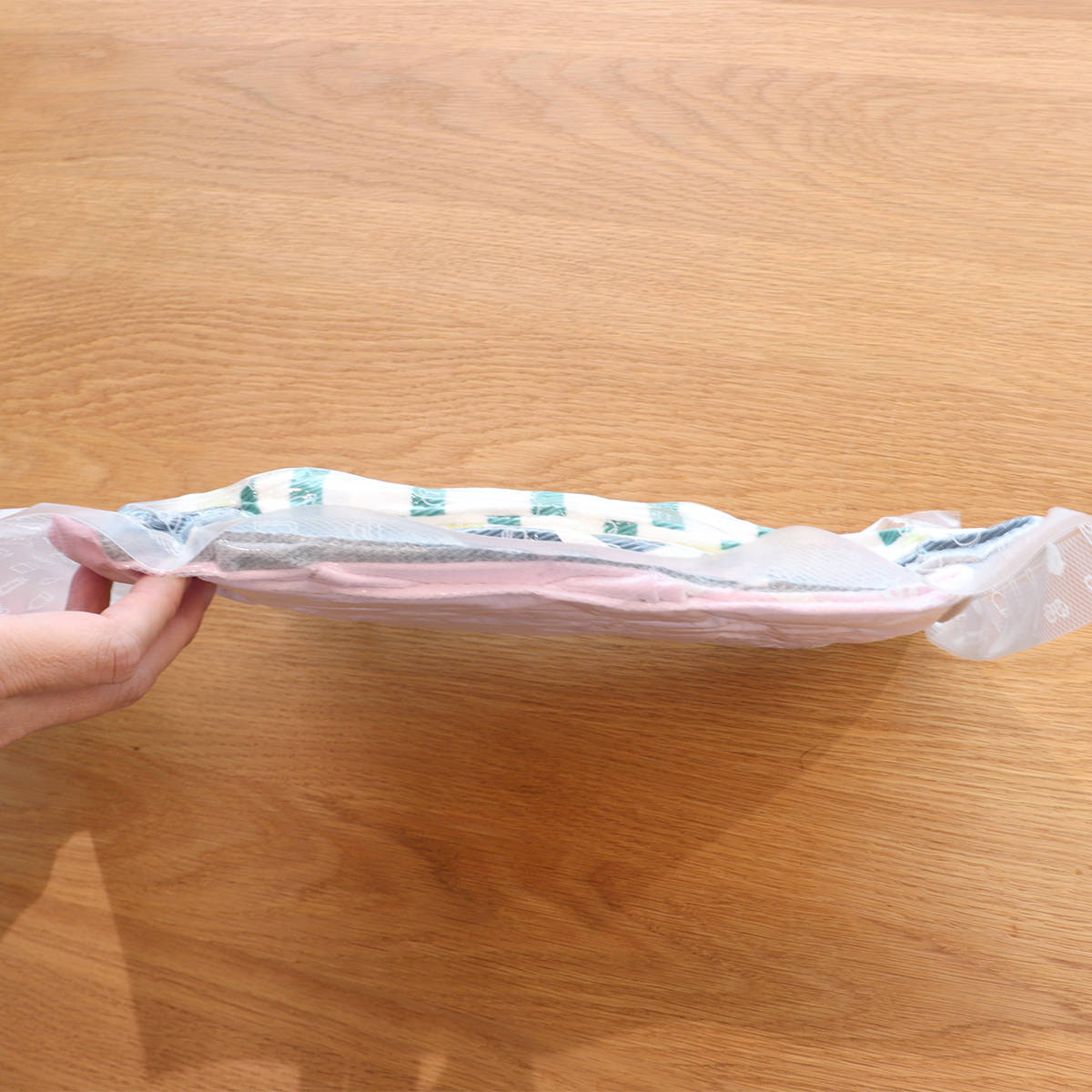 圧縮 衣類用圧縮シーラー メルカリ 梱包 ( 衣類圧縮機 衣類圧縮シーラー 衣類圧縮袋 自動 密封 梱包材 梱包機 フリマアプリ 発送準備 衣類 厚みダウン 圧縮袋 衣類収納 圧縮機 梱包資材 自動圧縮 自動密封 洋服 子供服 コンパクト )