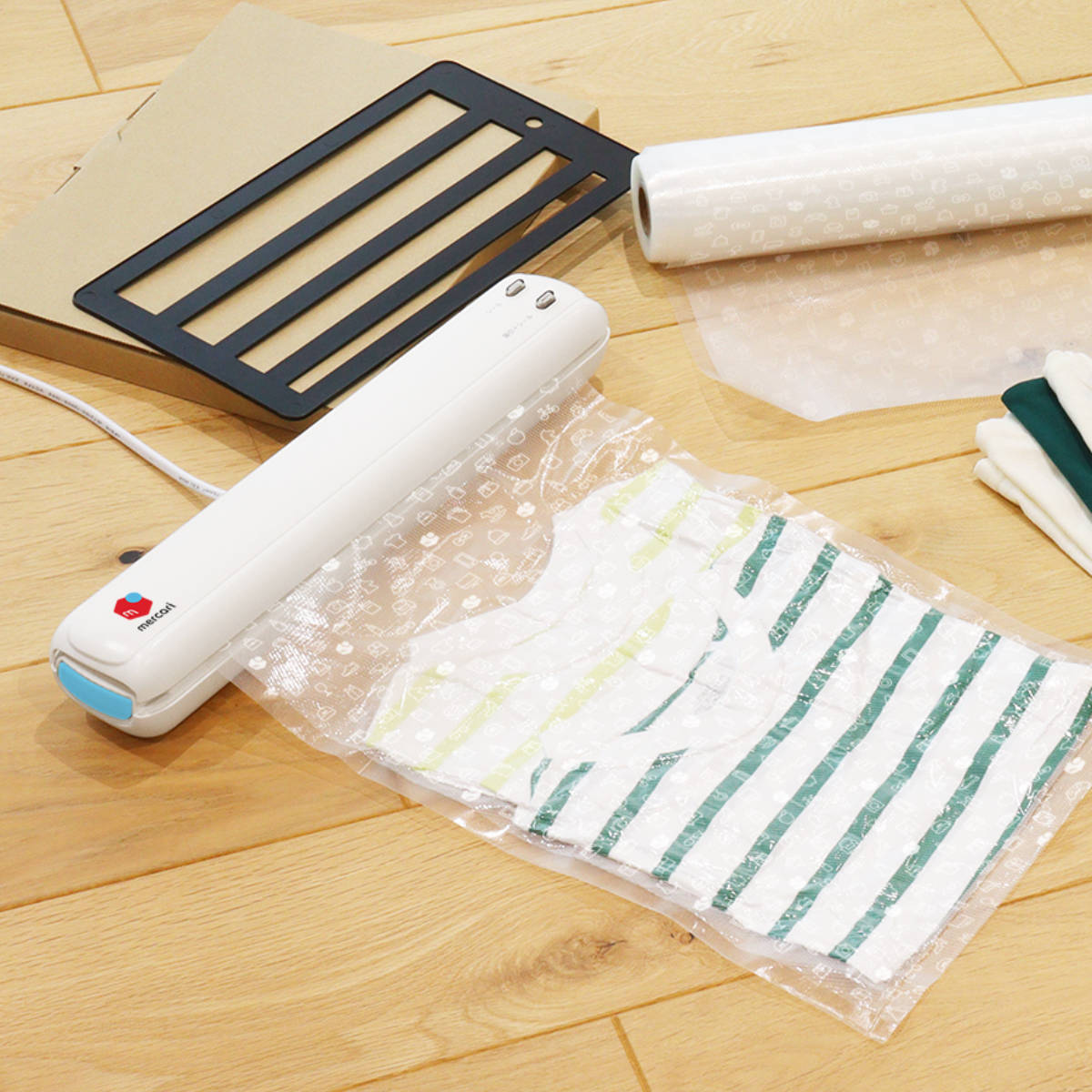 圧縮 衣類用圧縮シーラー メルカリ 梱包 ( 衣類圧縮機 衣類圧縮シーラー 衣類圧縮袋 自動 密封 梱包材 梱包機 フリマアプリ 発送準備 衣類 厚みダウン 圧縮袋 衣類収納 圧縮機 梱包資材 自動圧縮 自動密封 洋服 子供服 コンパクト )