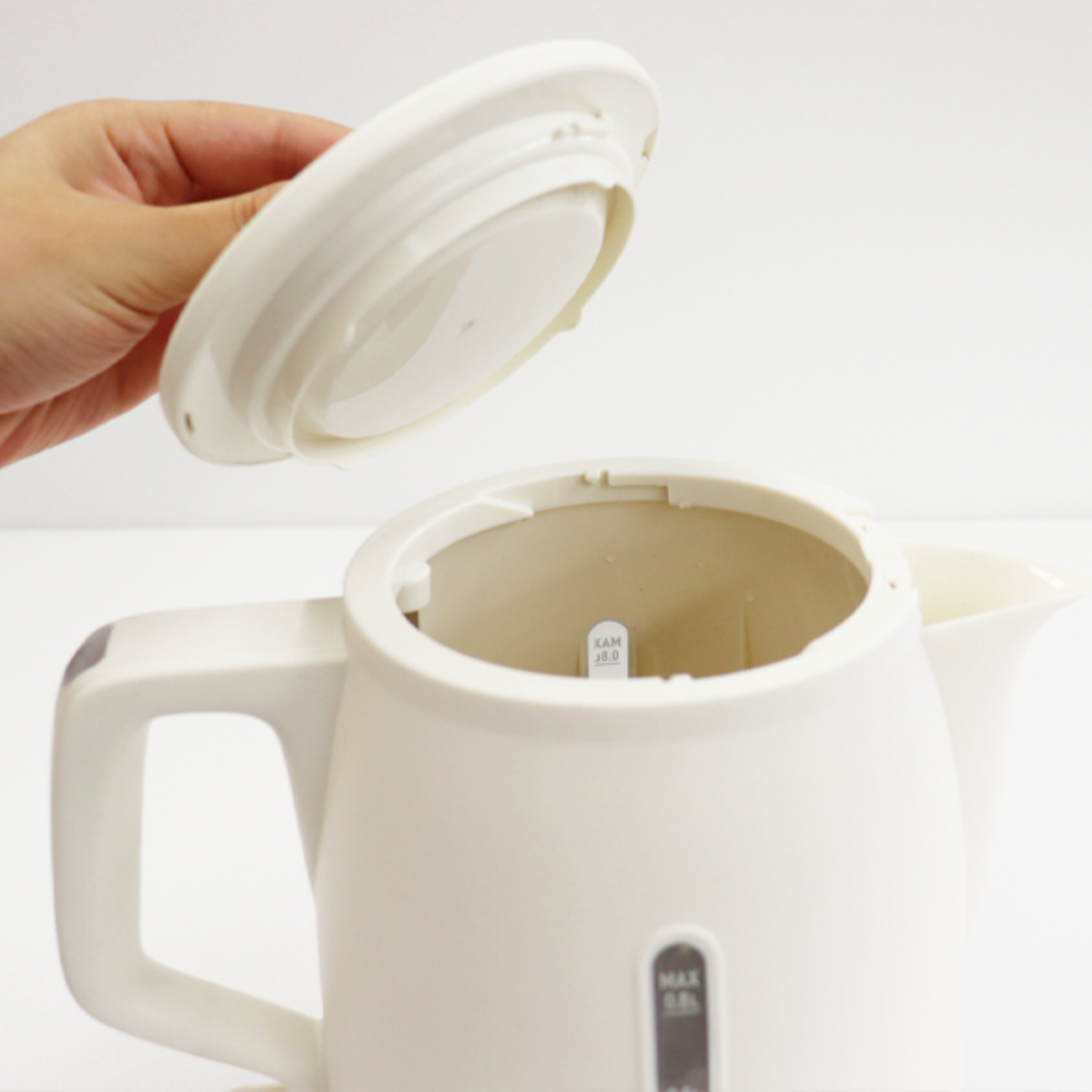 電気ケトル 0.8L KYUPOT ドリテック ( dretec コンパクトケトル 800ml 電気 ケトル コンパクト 湯沸しポット 湯沸かし ポット 湯沸かしケトル 早い ミニ おしゃれ 白 黒 ) 【ホワイト】 ホワイト