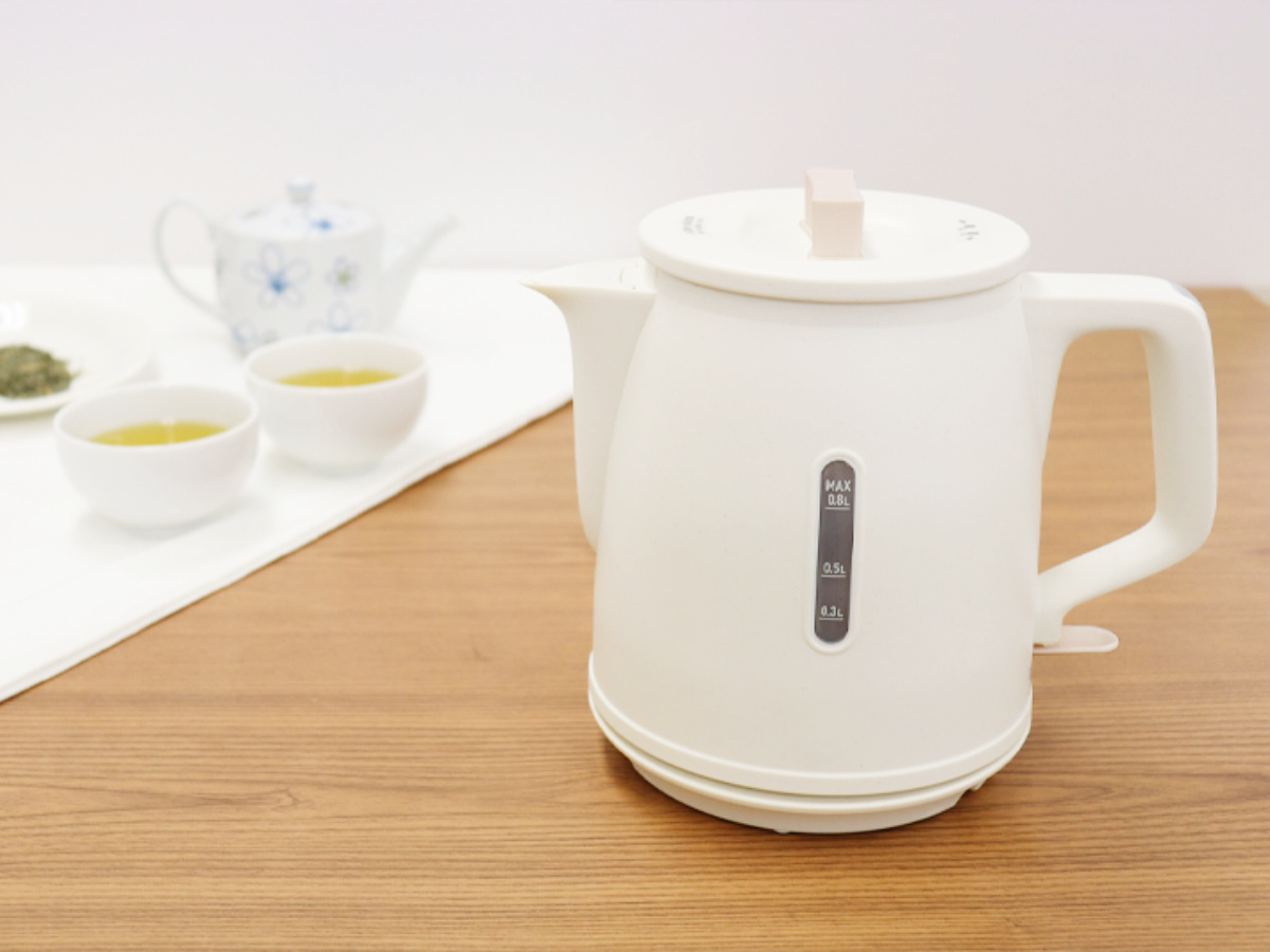 電気ケトル 0.8L KYUPOT ドリテック ( dretec コンパクトケトル 800ml 電気 ケトル コンパクト 湯沸しポット 湯沸かし ポット 湯沸かしケトル 早い ミニ おしゃれ 白 黒 ) 【ホワイト】 ホワイト