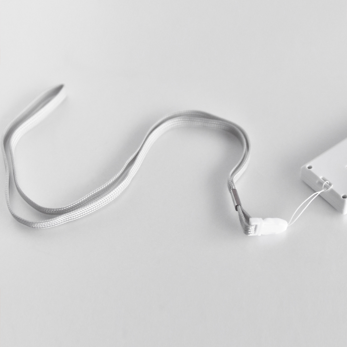 タイマー 時計付 電卓タイマー スリムタイプ ネックストラップ付 ( ドリテック DRETEC 時計 電卓 ストップウォッチ アラーム 多機能 ポケットサイズ ミニ 持ち運び デジタルタイマー 誤動作防止機能 医療 看護 オフィス )